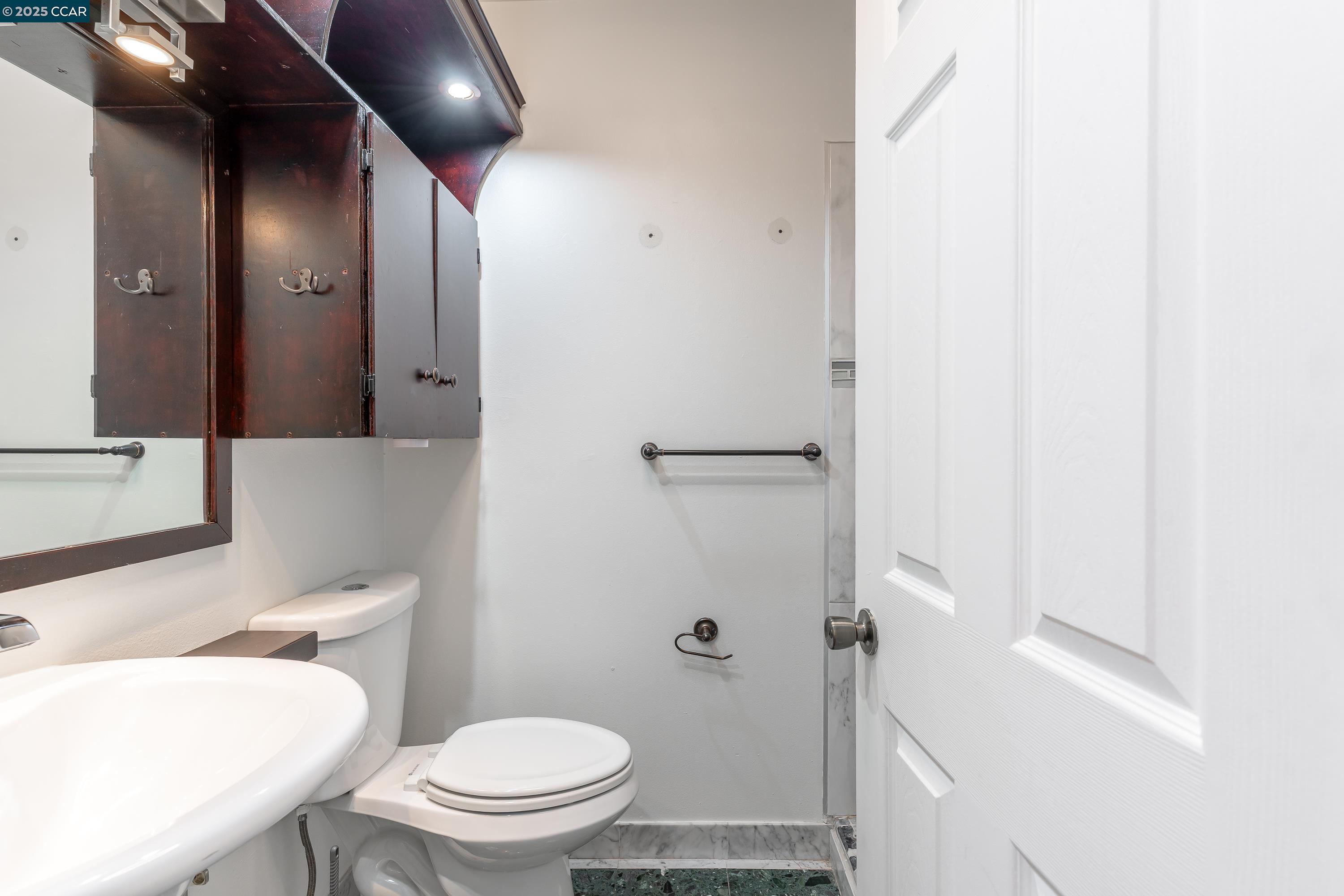Detail Gallery Image 26 of 44 For 2345 Paloma Ct #6,  Pinole,  CA 94564 - 3 Beds | 2 Baths