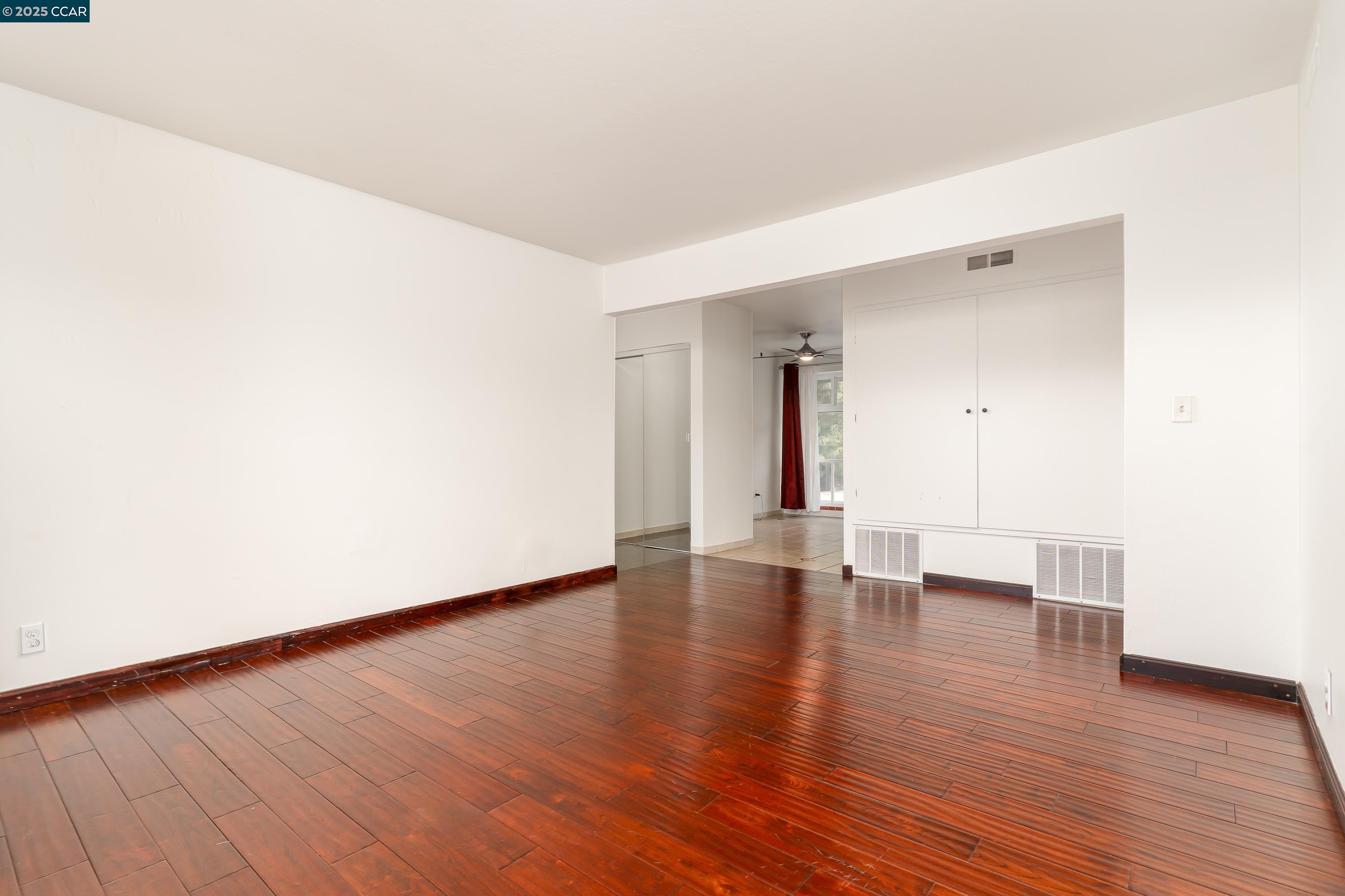 Detail Gallery Image 4 of 44 For 2345 Paloma Ct #6,  Pinole,  CA 94564 - 3 Beds | 2 Baths