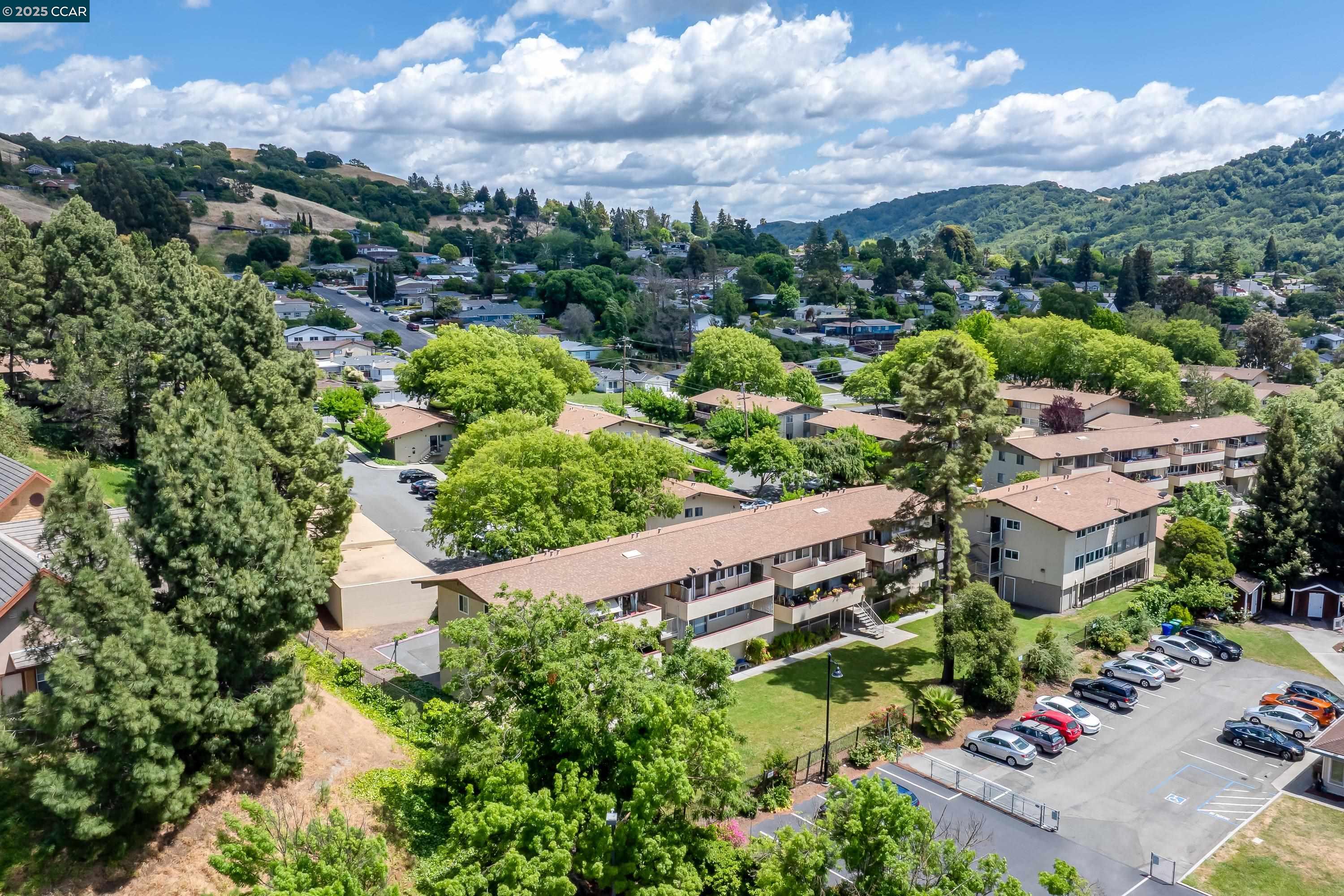 Detail Gallery Image 35 of 44 For 2345 Paloma Ct #6,  Pinole,  CA 94564 - 3 Beds | 2 Baths
