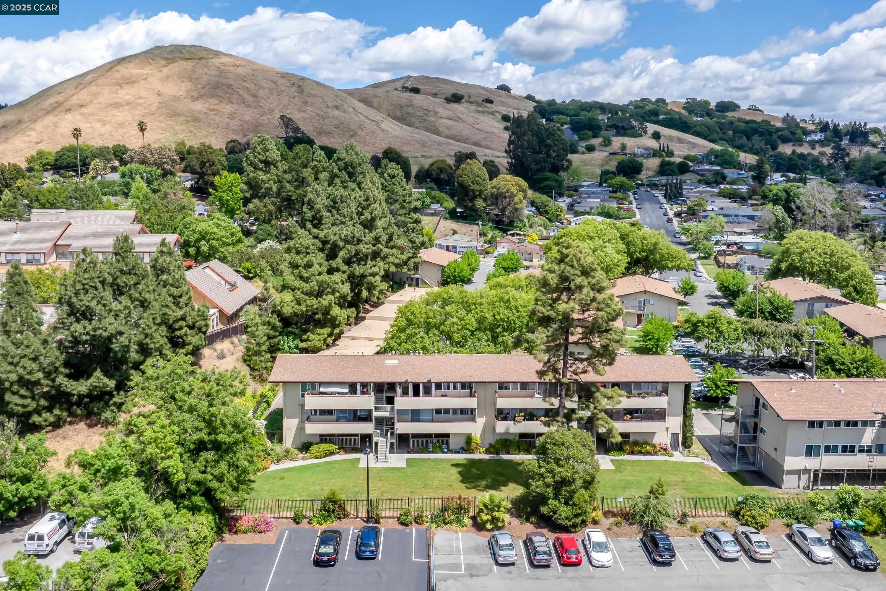 Detail Gallery Image 36 of 44 For 2345 Paloma Ct #6,  Pinole,  CA 94564 - 3 Beds | 2 Baths