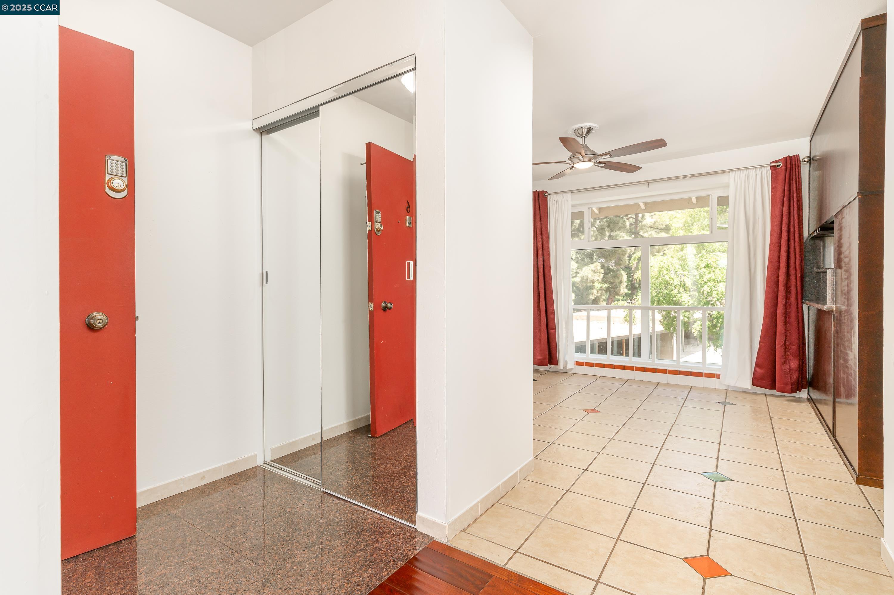 Detail Gallery Image 6 of 44 For 2345 Paloma Ct #6,  Pinole,  CA 94564 - 3 Beds | 2 Baths