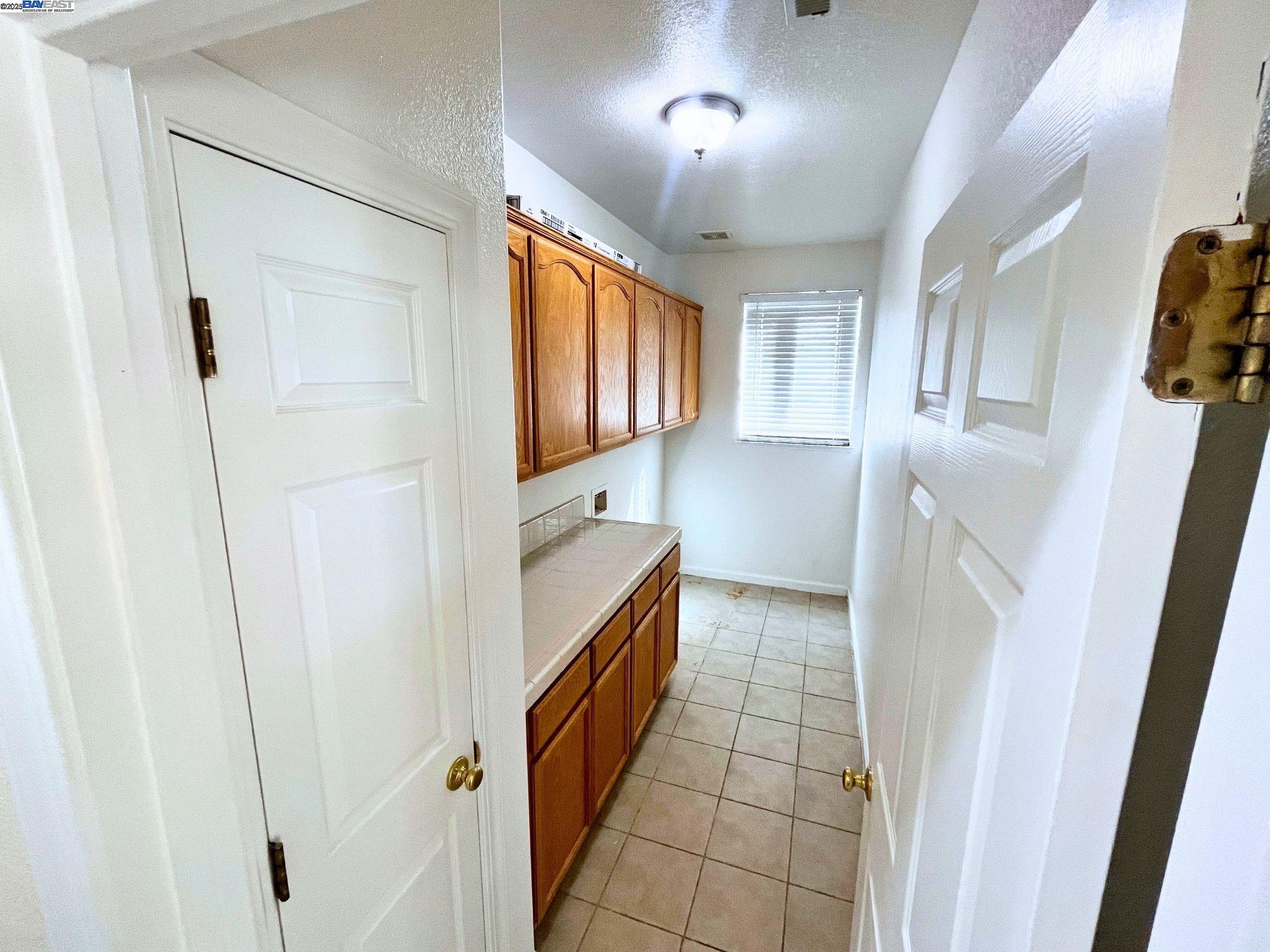 Detail Gallery Image 27 of 31 For 4651 Stern Dr, Merced,  CA 95348 - 4 Beds | 2/1 Baths