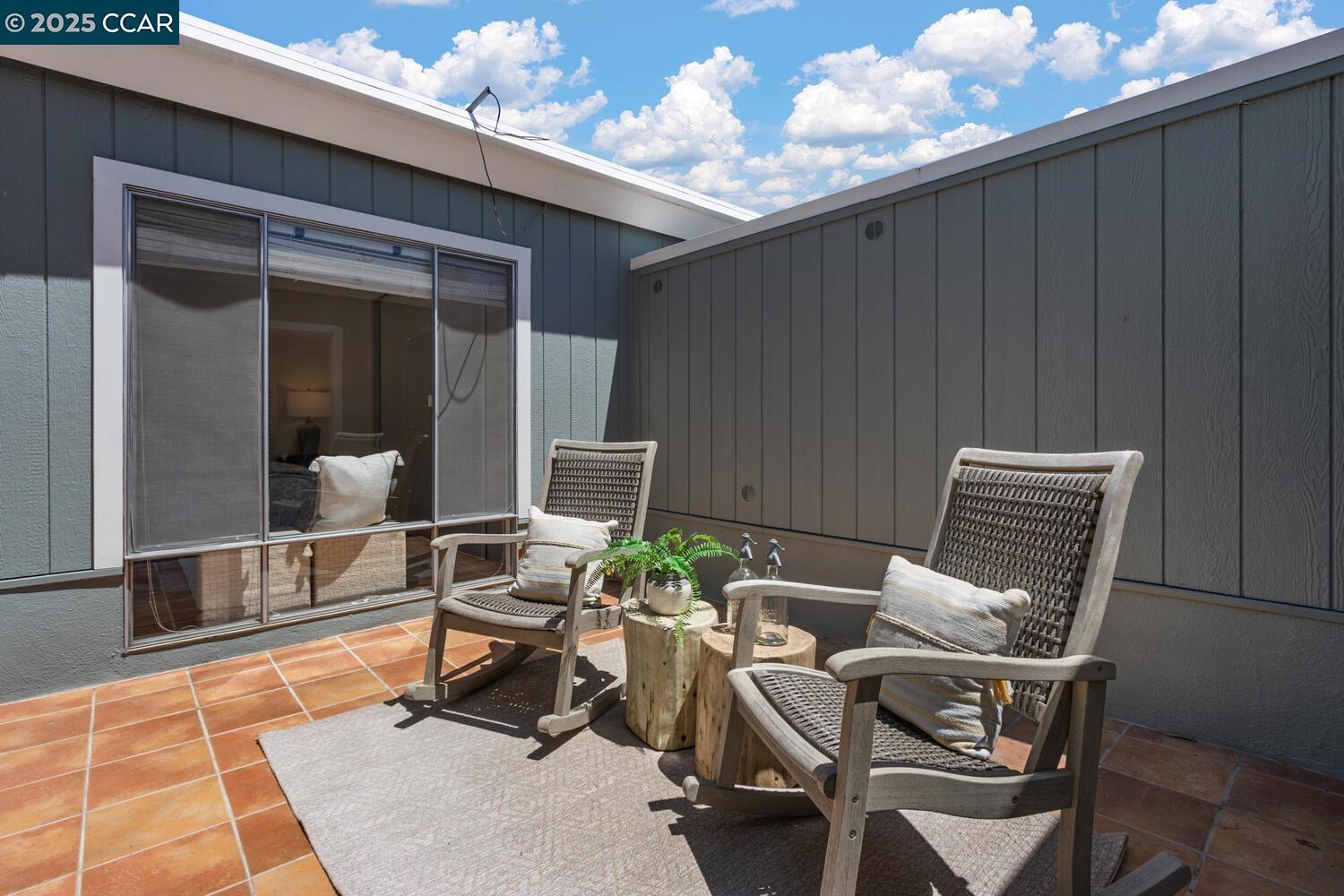 MLS: 41099366 Condo For Sale