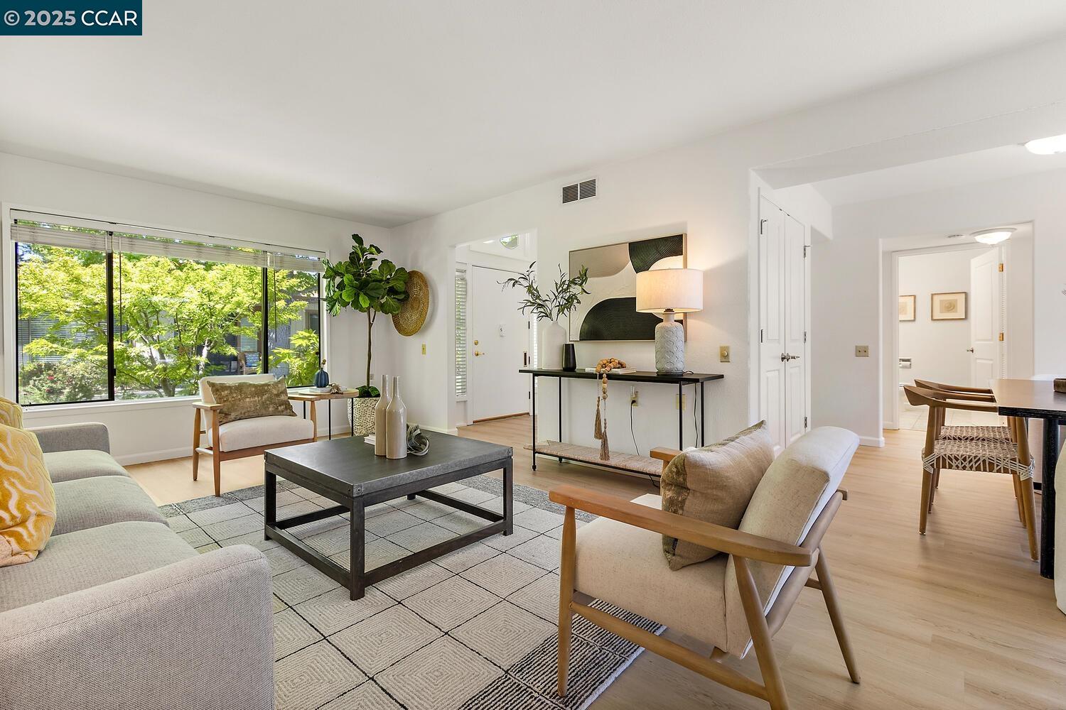 Detail Gallery Image 2 of 60 For 1129 Leisure Ln #2,  Walnut Creek,  CA 94595 - 2 Beds | 1 Baths