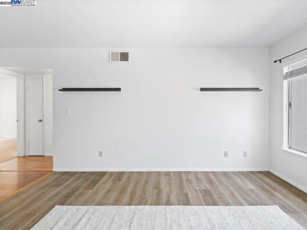 56 Edgewood Ct # A, Daly City, California 94014, 2 Bedrooms Bedrooms, 16 Rooms Rooms,1 BathroomBathrooms,Residential Lease,For Rent,56 Edgewood Ct # A,41099374
