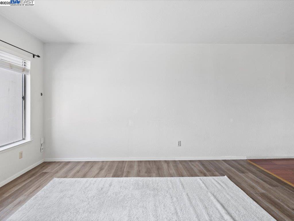 56 Edgewood Ct # A, Daly City, California 94014, 2 Bedrooms Bedrooms, 16 Rooms Rooms,1 BathroomBathrooms,Residential Lease,For Rent,56 Edgewood Ct # A,41099374