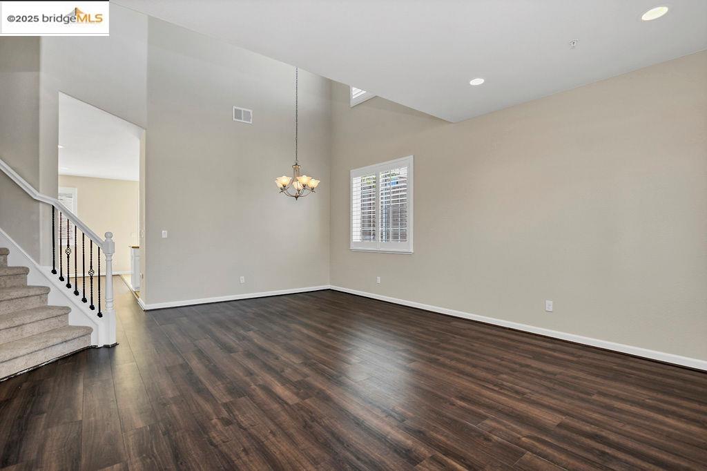 Detail Gallery Image 12 of 52 For 3120 Rio Viejo Drive, Bay Point,  CA 94565-7693 - 5 Beds | 3 Baths