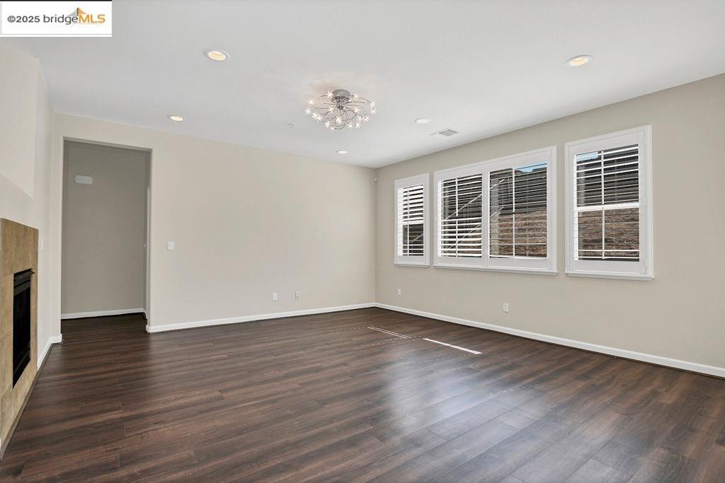 Detail Gallery Image 16 of 52 For 3120 Rio Viejo Drive, Bay Point,  CA 94565-7693 - 5 Beds | 3 Baths