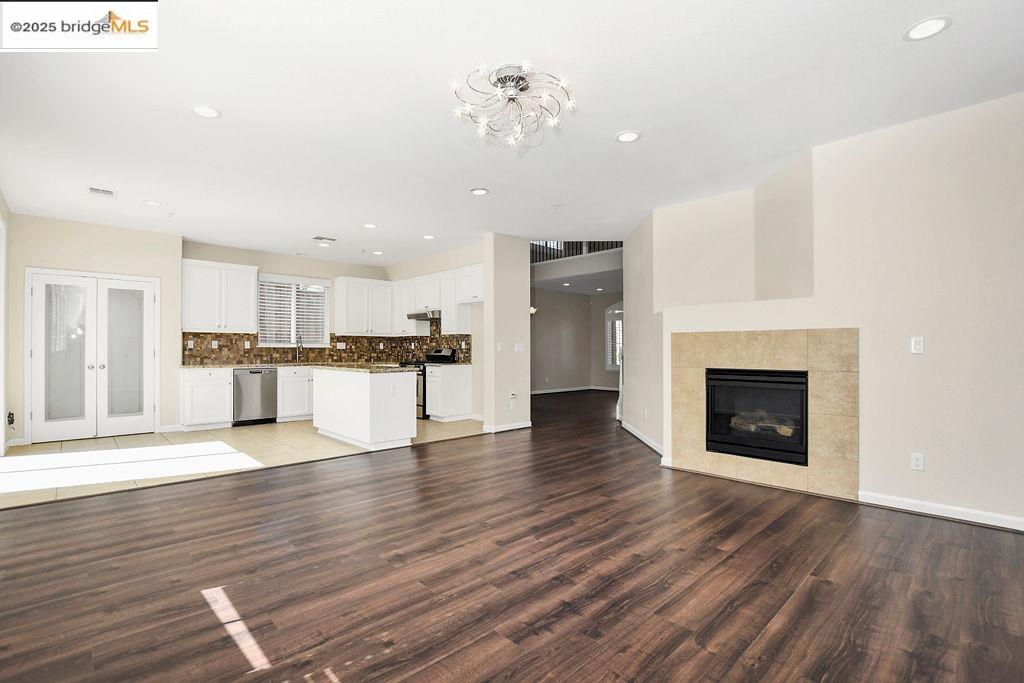 Detail Gallery Image 17 of 52 For 3120 Rio Viejo Drive, Bay Point,  CA 94565-7693 - 5 Beds | 3 Baths