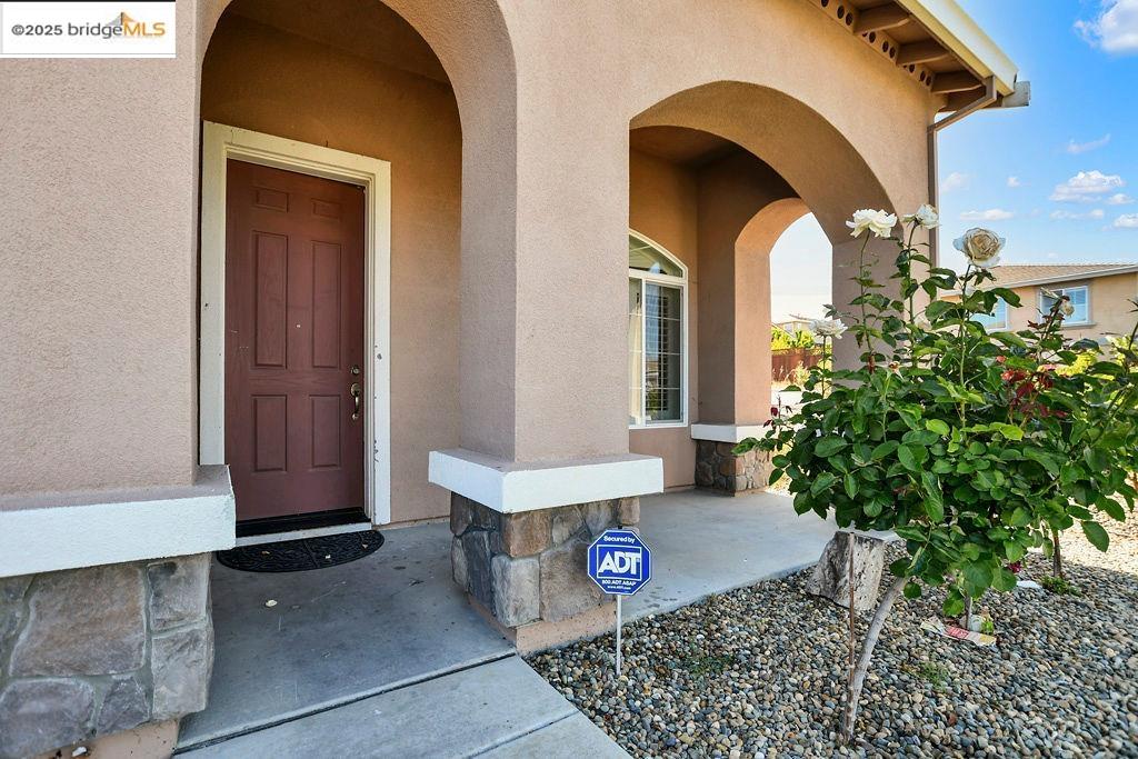 Detail Gallery Image 9 of 52 For 3120 Rio Viejo Drive, Bay Point,  CA 94565-7693 - 5 Beds | 3 Baths