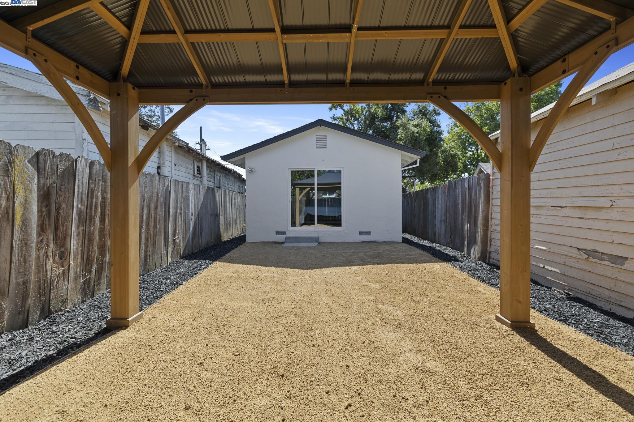 Detail Gallery Image 14 of 15 For 126 Gleason, Vallejo,  CA 94590 - 2 Beds | 1 Baths