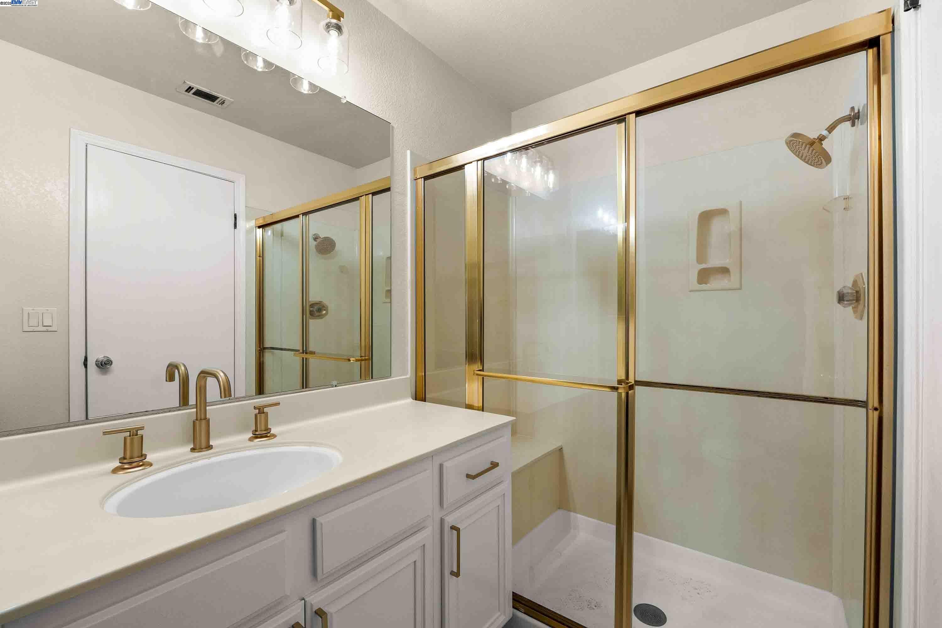 Photo #24: 41099384 Listing: Photo #24