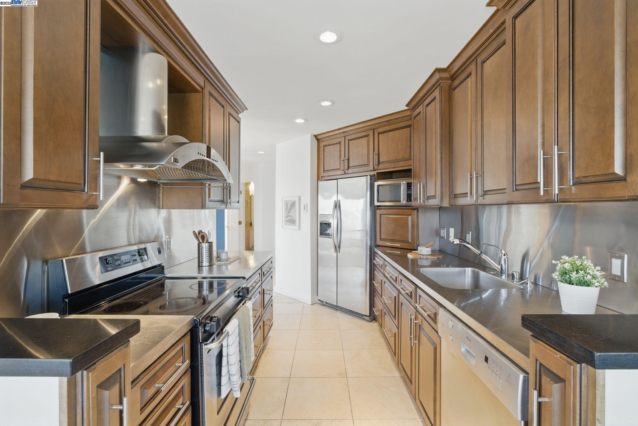 Photo #11: 41099402 Listing: Photo #11