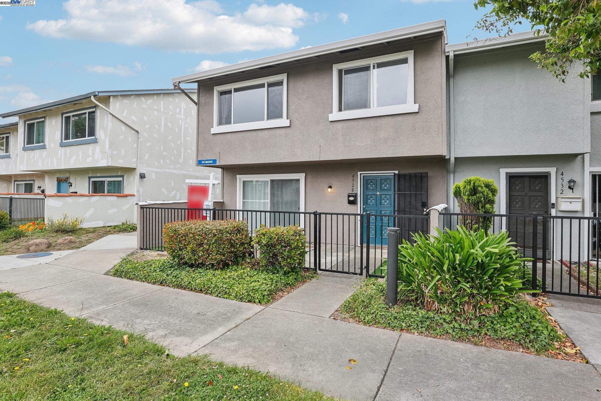 Photo #2: 41099406 Listing 
