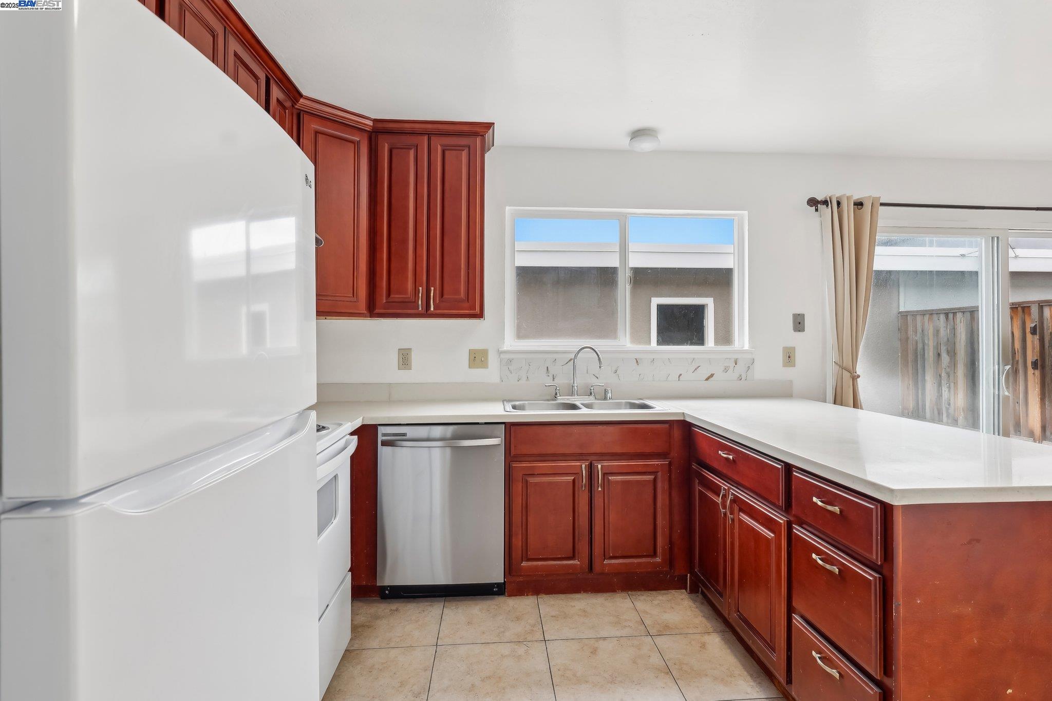 Photo #9: 41099406 Listing: Photo #9