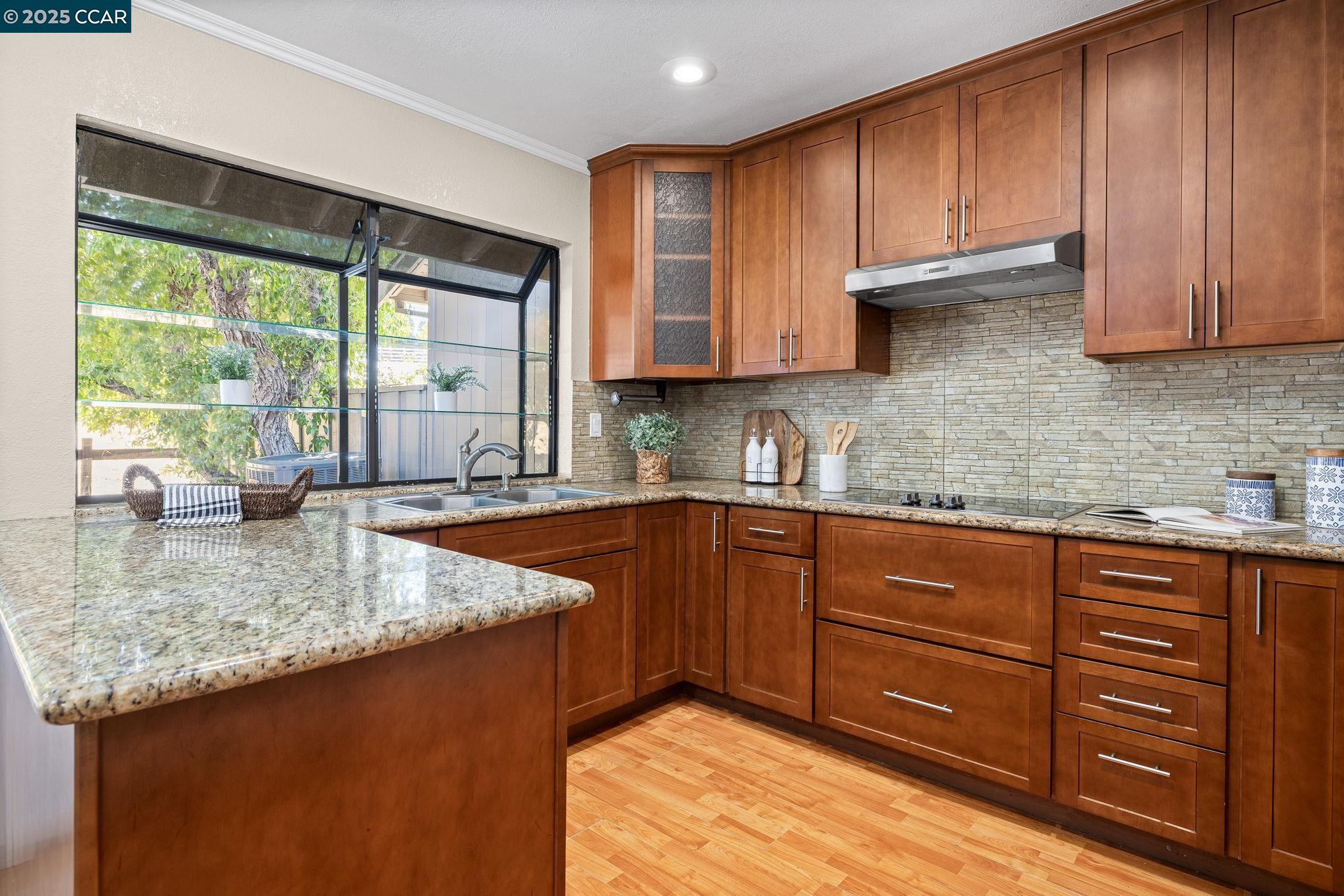 Detail Gallery Image 4 of 53 For 3165 Hambletonian Lane, Walnut Creek,  CA 94598 - 4 Beds | 2 Baths