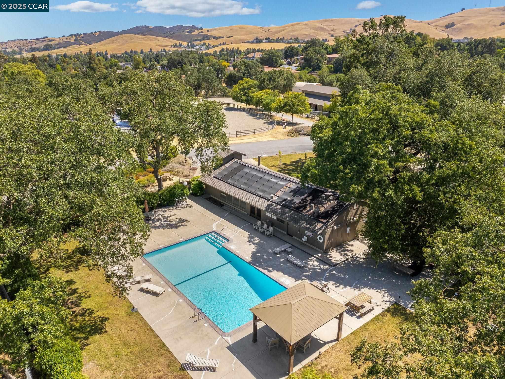 Detail Gallery Image 40 of 53 For 3165 Hambletonian Lane, Walnut Creek,  CA 94598 - 4 Beds | 2 Baths