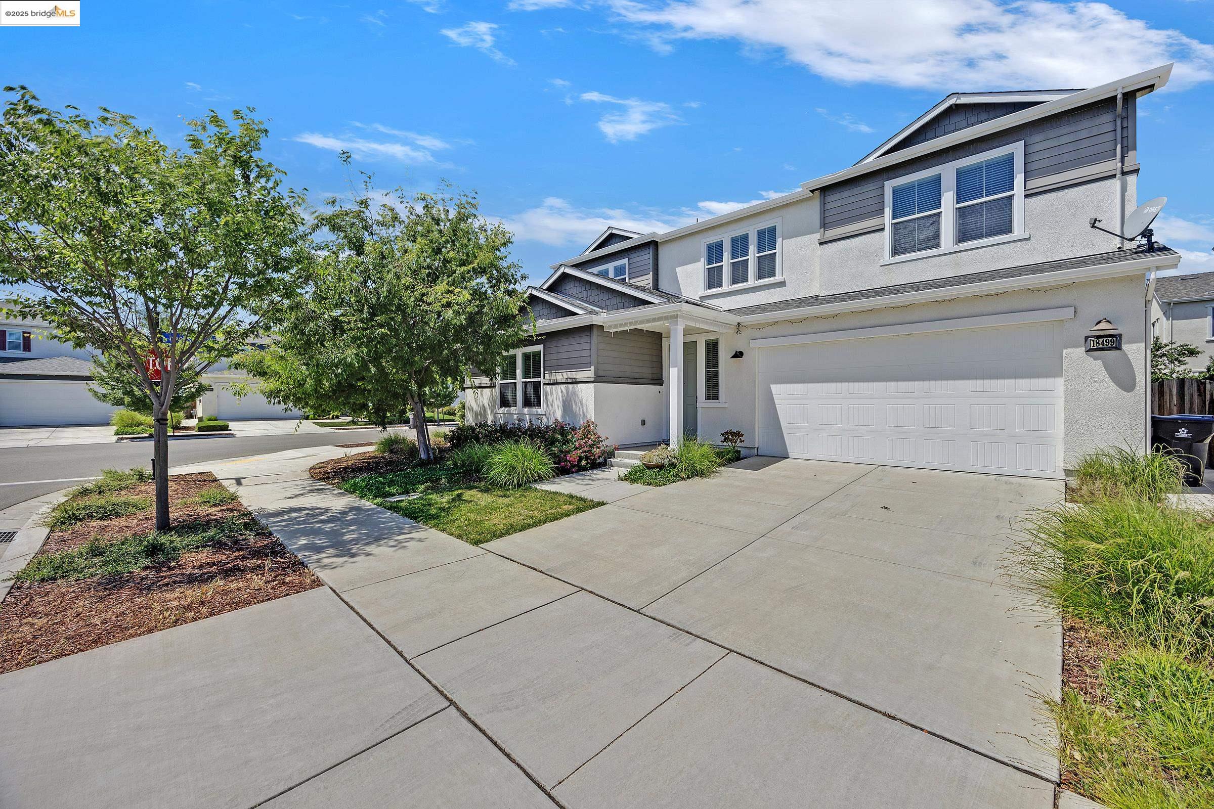 Detail Gallery Image 3 of 38 For 18499 Lewiston Dr, Lathrop,  CA 95330-8433 - 4 Beds | 3/1 Baths