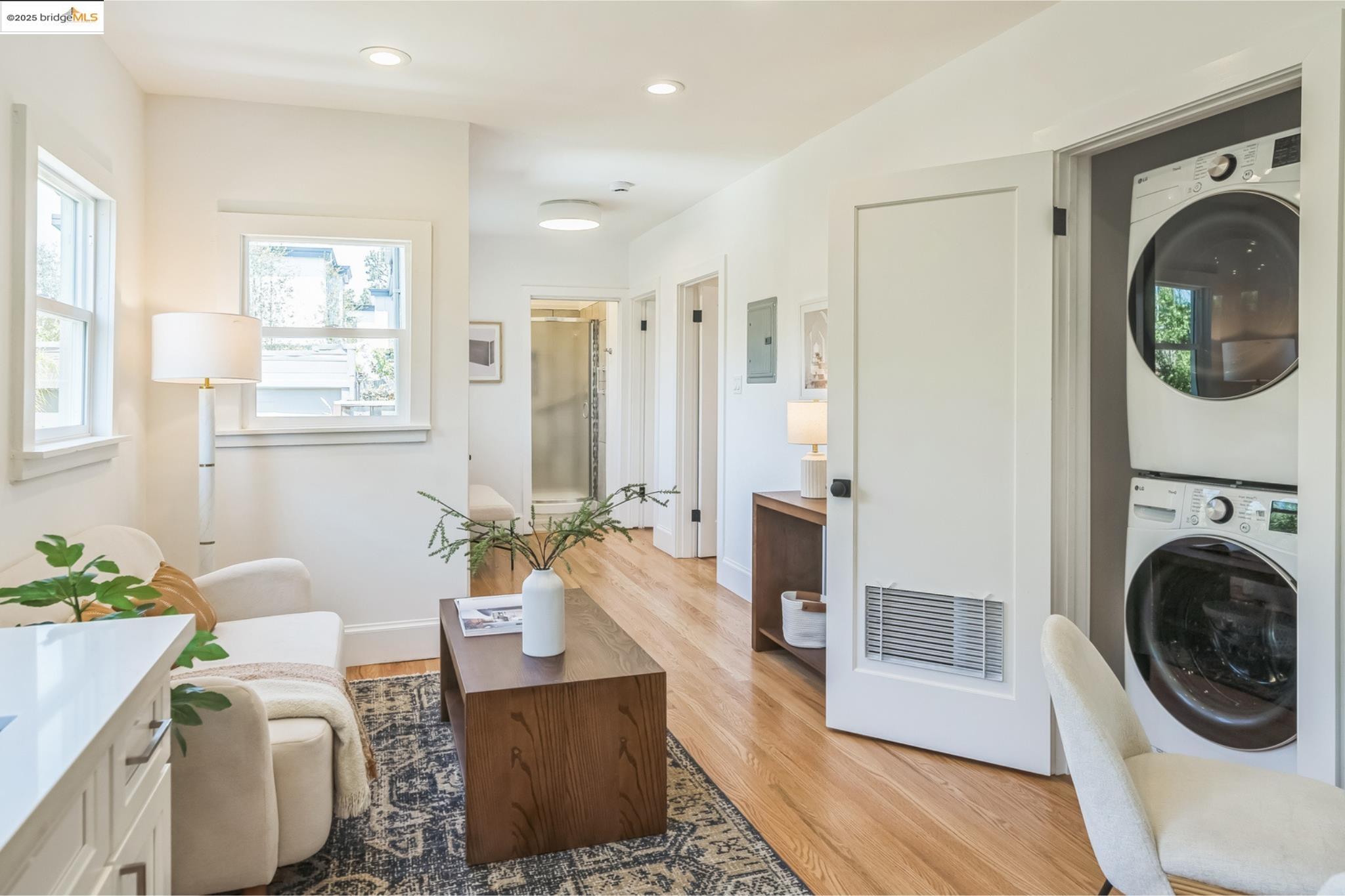 Detail Gallery Image 7 of 18 For 1515b Derby St, Berkeley,  CA 94703 - 2 Beds | 1 Baths