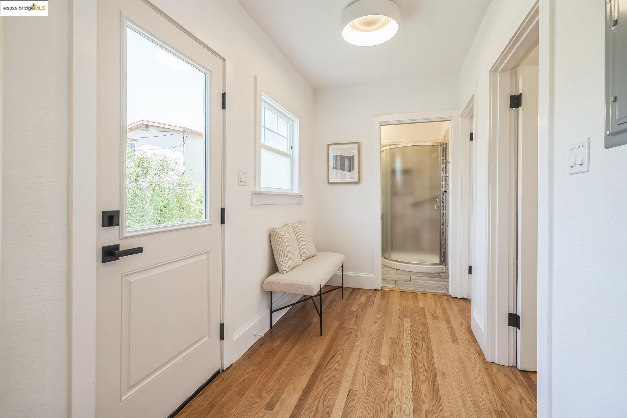 Detail Gallery Image 8 of 18 For 1515b Derby St, Berkeley,  CA 94703 - 2 Beds | 1 Baths