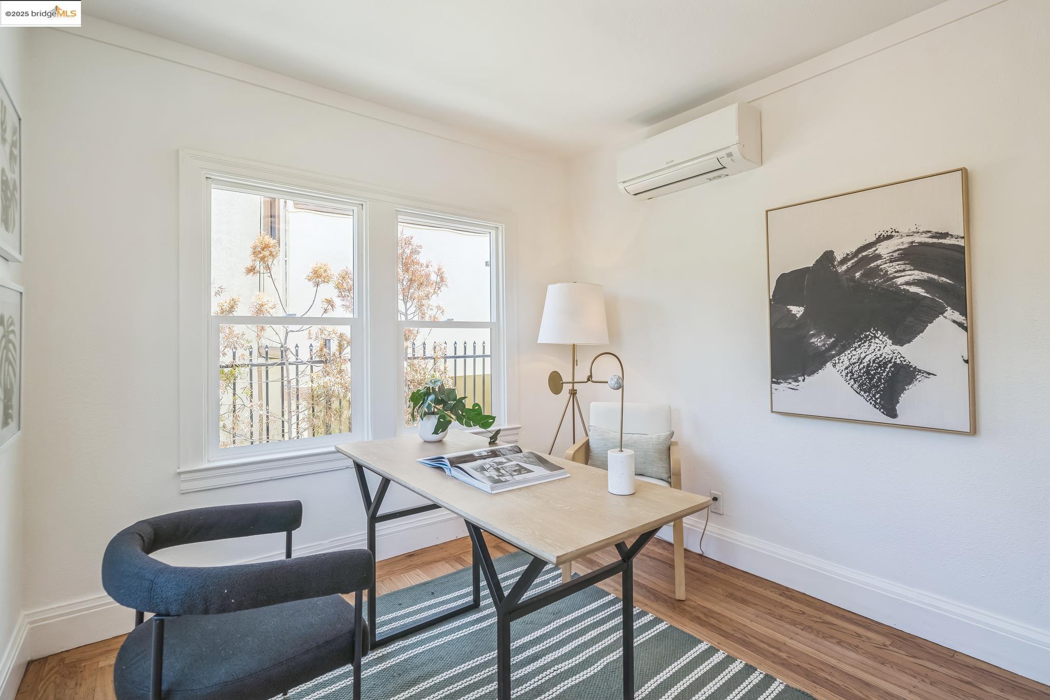 Detail Gallery Image 10 of 18 For 1515b Derby St, Berkeley,  CA 94703 - 2 Beds | 1 Baths