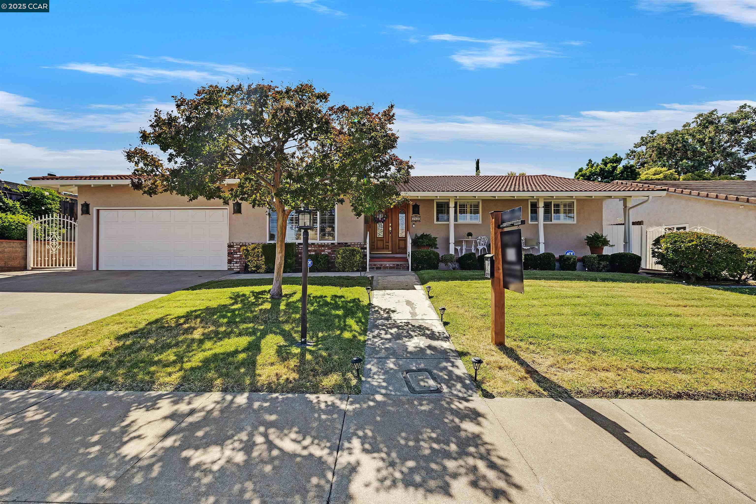 Detail Gallery Image 1 of 1 For 3936 Pebble Dr, Antioch,  CA 94509 - 3 Beds | 2 Baths