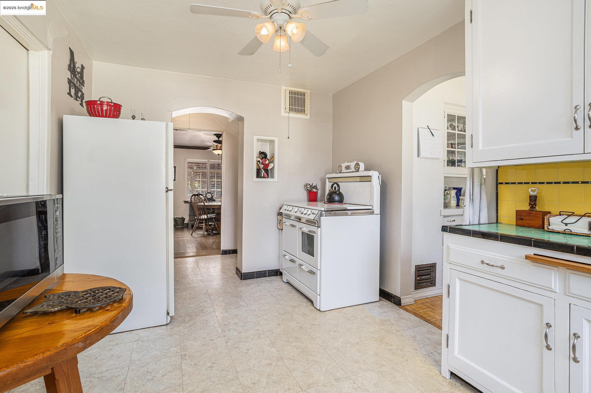 Detail Gallery Image 17 of 53 For 1545 W Walnut Street, Stockton,  CA 95203 - 3 Beds | 2 Baths