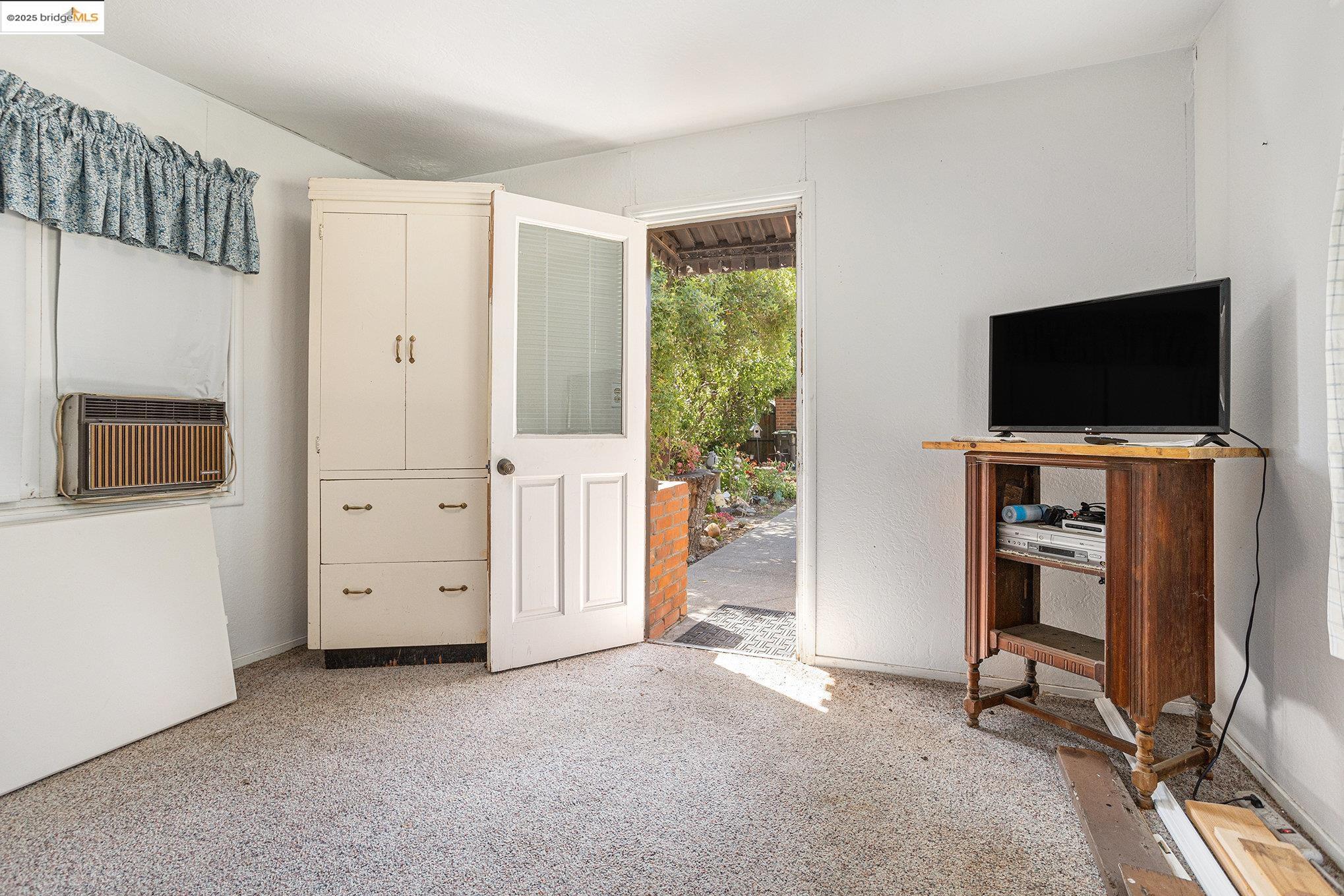 Detail Gallery Image 35 of 53 For 1545 W Walnut Street, Stockton,  CA 95203 - 3 Beds | 2 Baths