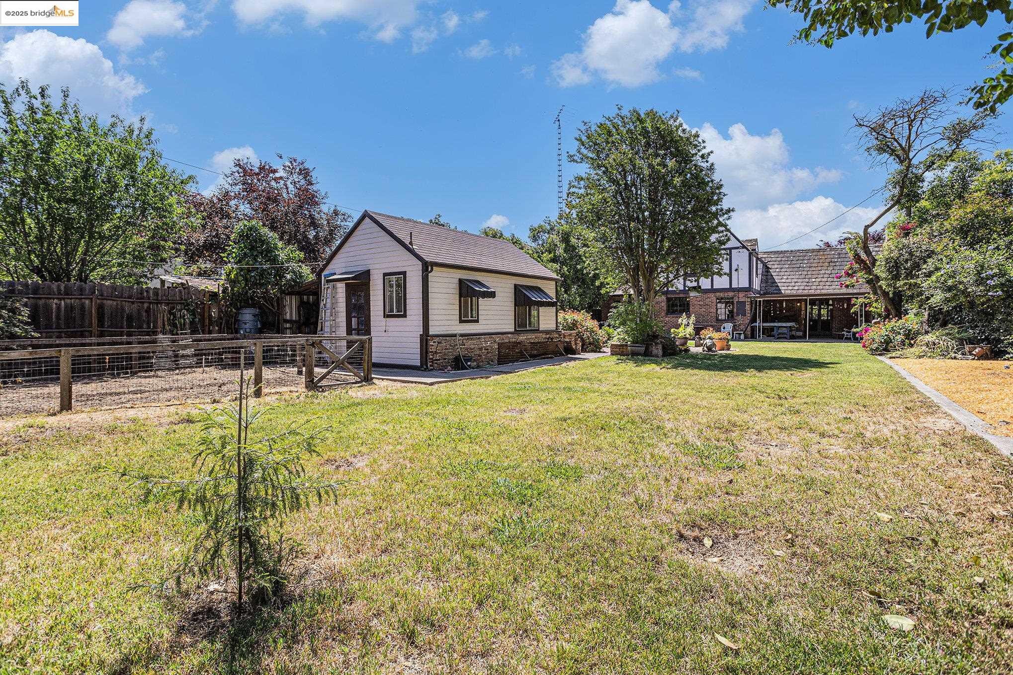 Detail Gallery Image 43 of 53 For 1545 W Walnut Street, Stockton,  CA 95203 - 3 Beds | 2 Baths