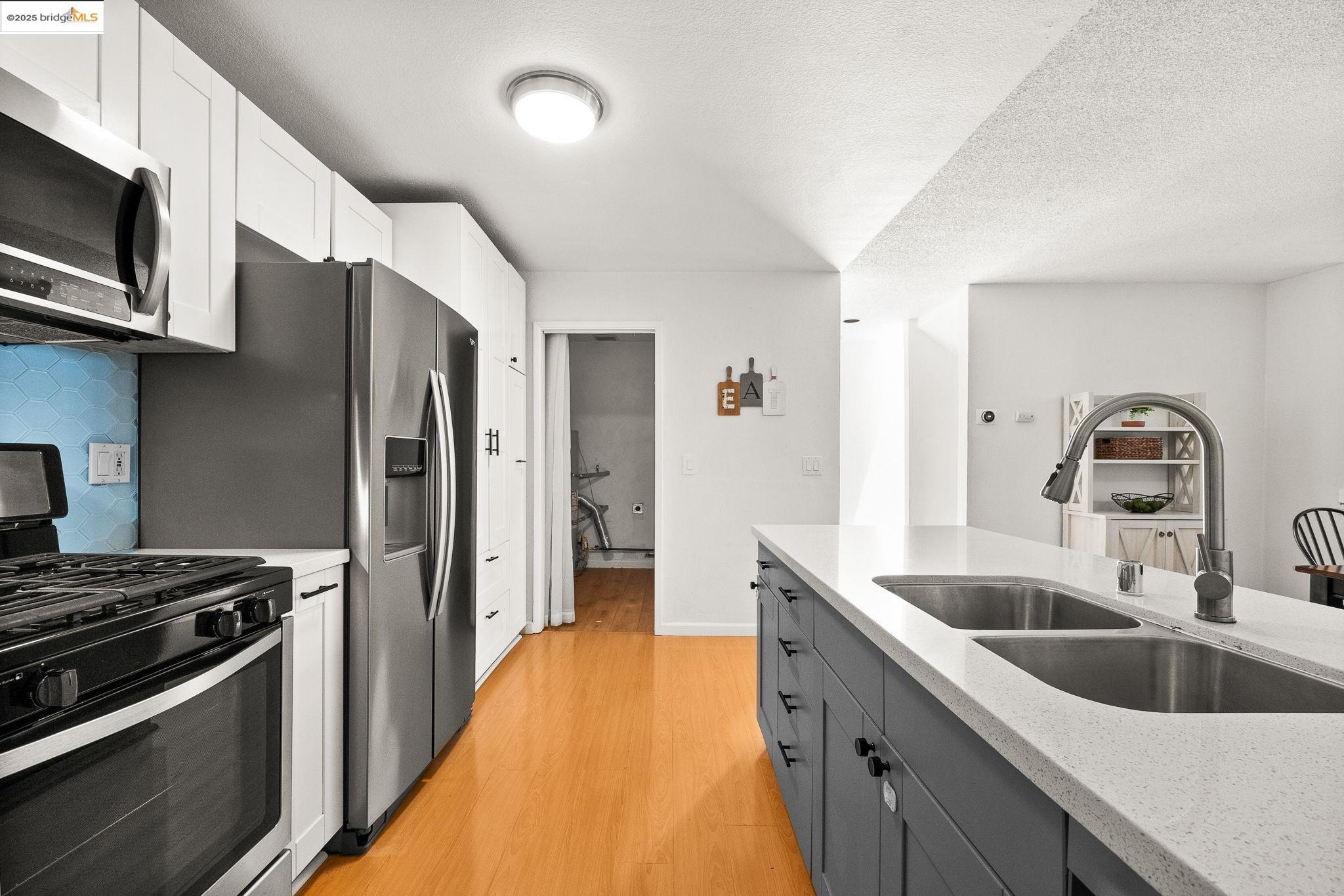Detail Gallery Image 11 of 36 For 300 Locust Dr #6,  Vallejo,  CA 94591 - 2 Beds | 2/1 Baths