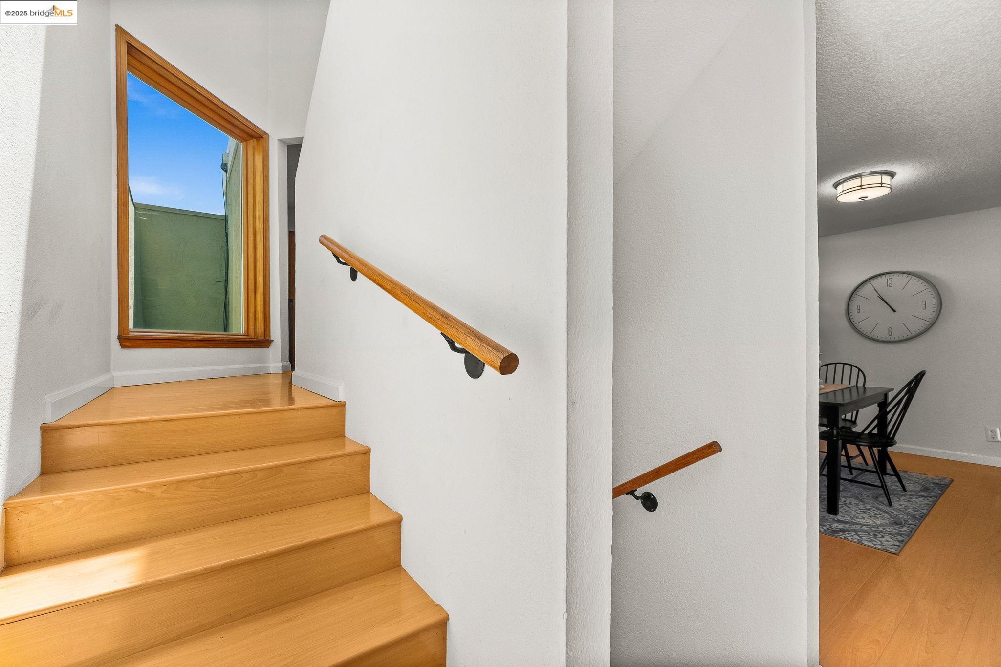 Detail Gallery Image 13 of 36 For 300 Locust Dr #6,  Vallejo,  CA 94591 - 2 Beds | 2/1 Baths