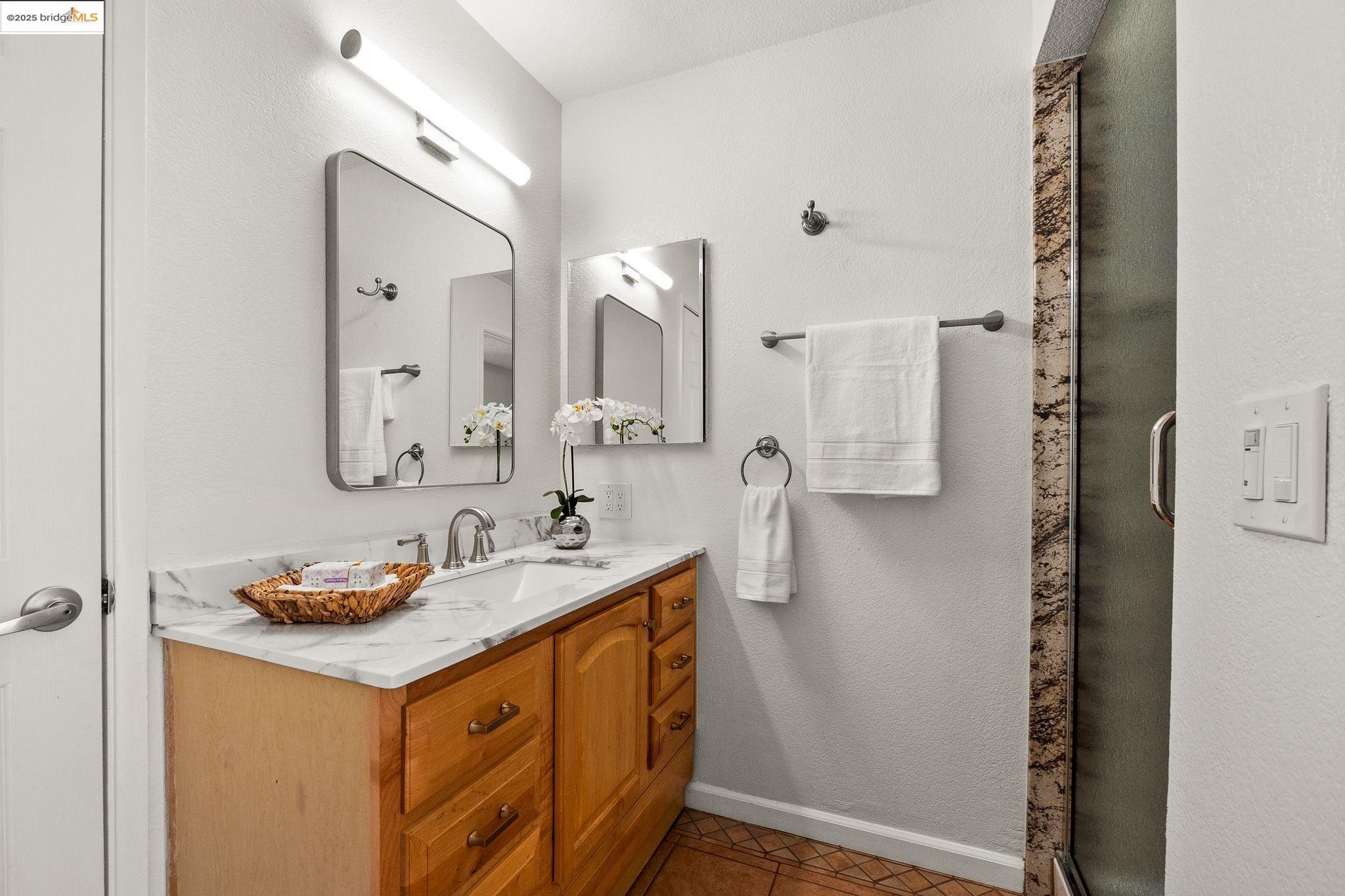 Detail Gallery Image 22 of 36 For 300 Locust Dr #6,  Vallejo,  CA 94591 - 2 Beds | 2/1 Baths