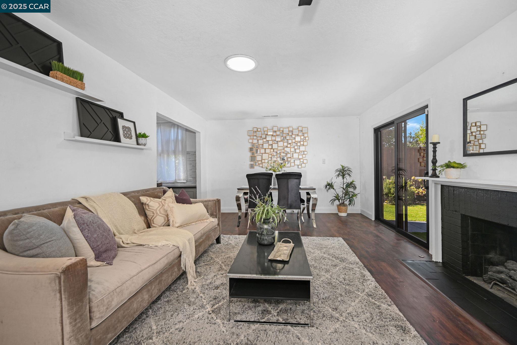 Detail Gallery Image 13 of 32 For 3189 Fitzpatrick Dr, Concord,  CA 94519 - 3 Beds | 2 Baths