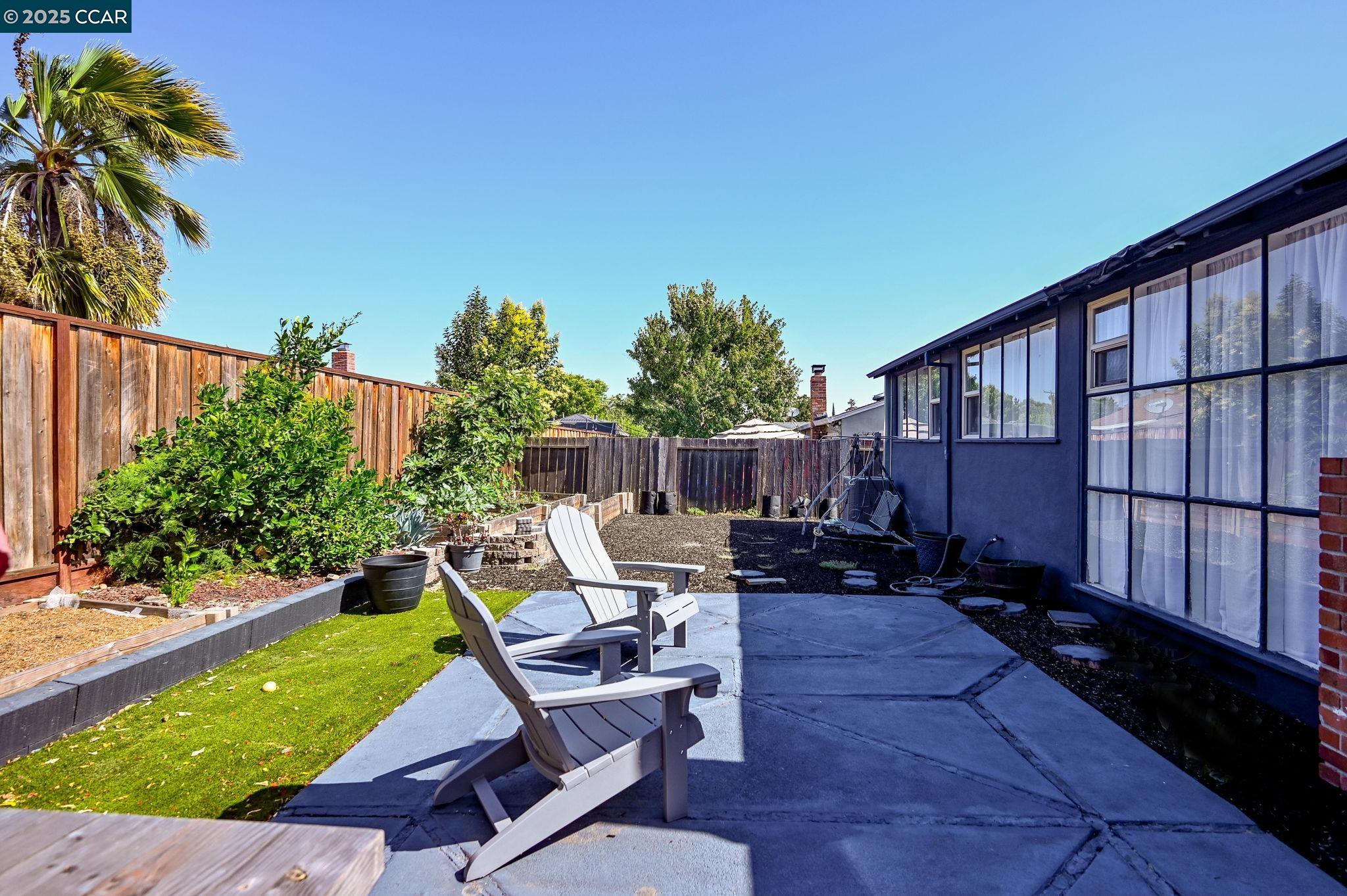 Detail Gallery Image 22 of 32 For 3189 Fitzpatrick Dr, Concord,  CA 94519 - 3 Beds | 2 Baths