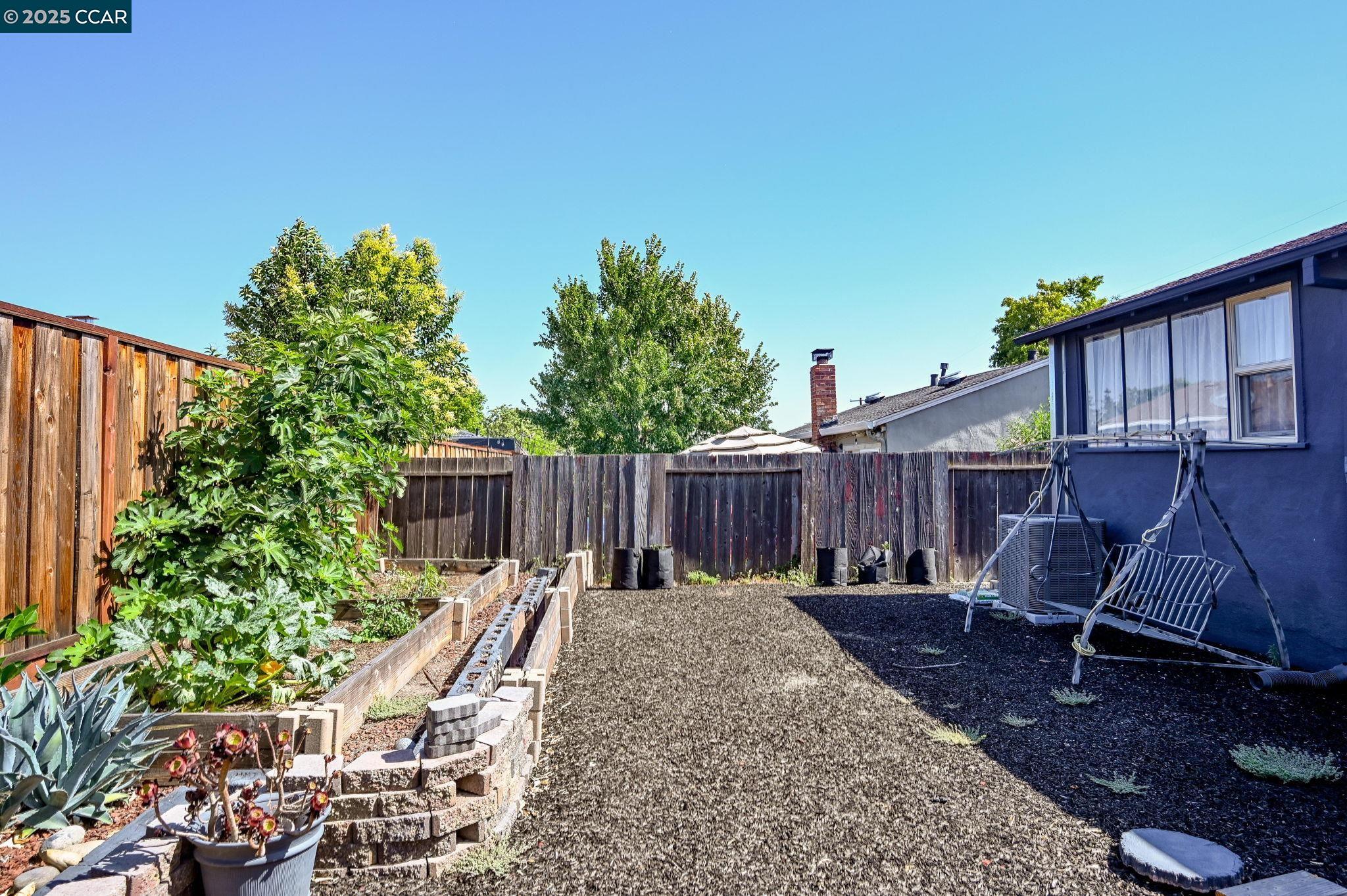 Detail Gallery Image 24 of 32 For 3189 Fitzpatrick Dr, Concord,  CA 94519 - 3 Beds | 2 Baths