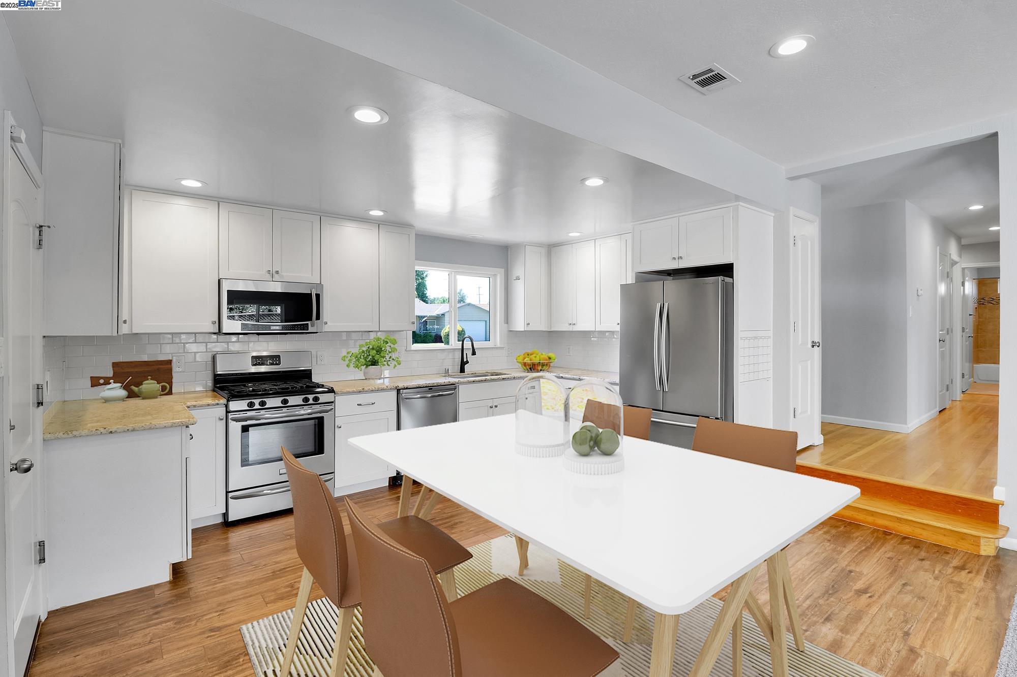 Detail Gallery Image 1 of 1 For 1691 Woodcrest Dr, Concord,  CA 94521 - 4 Beds | 2 Baths