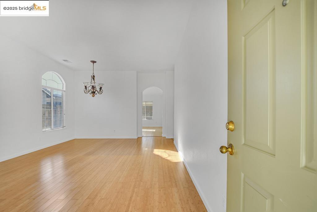 Detail Gallery Image 3 of 32 For 1754 Ray Wise Ln, Tracy,  CA 95376 - 4 Beds | 2 Baths