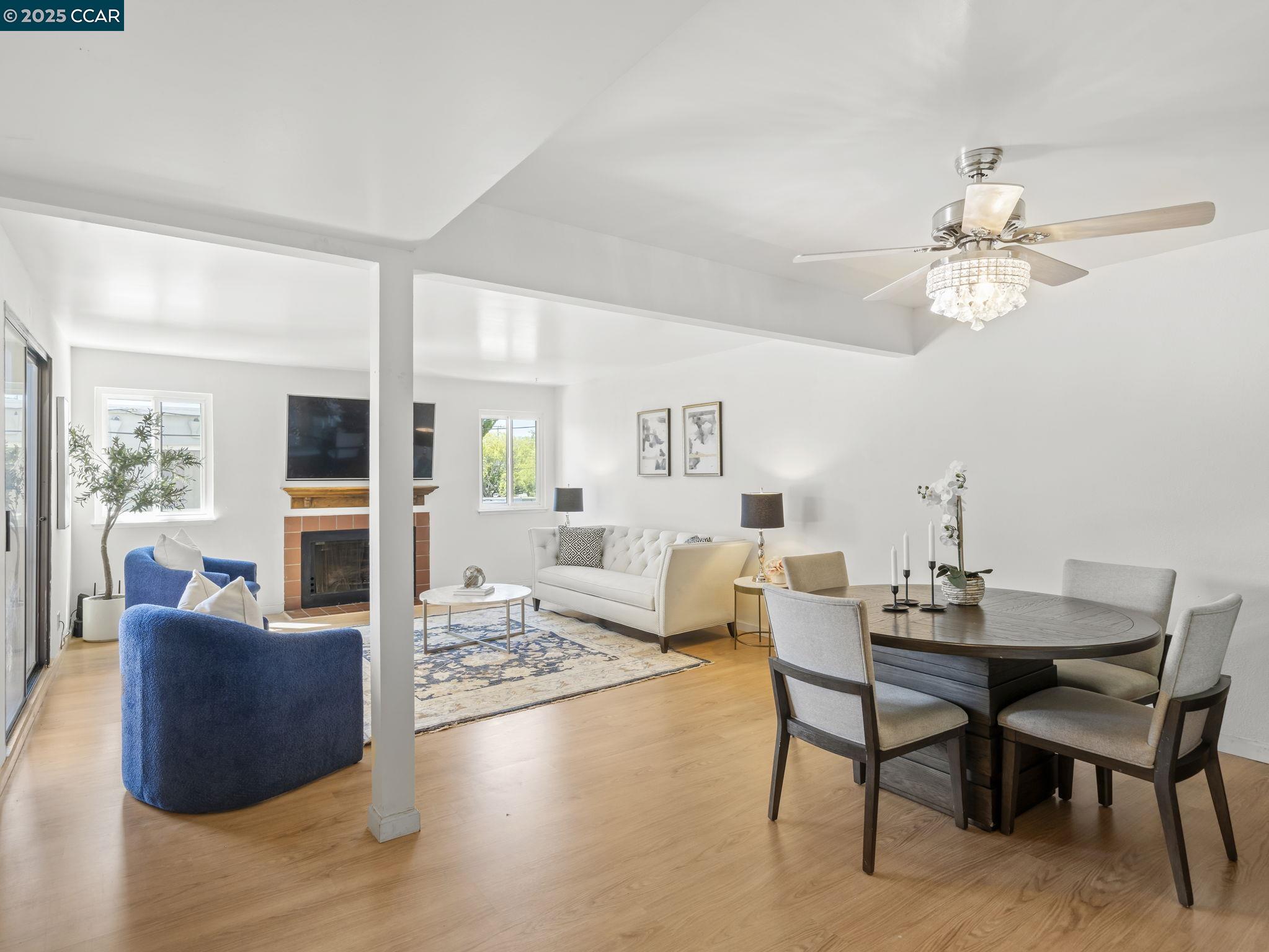 Photo #3: 41099475 Listing 