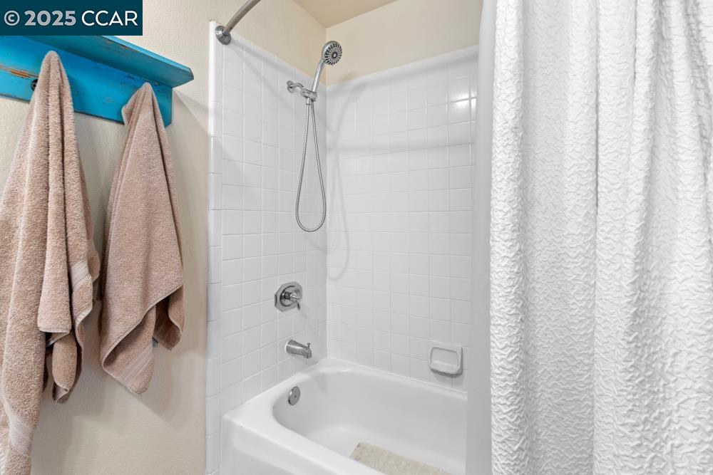 Detail Gallery Image 28 of 41 For 737 Hemmingway Ct, Tracy,  CA 95376 - 4 Beds | 2/1 Baths