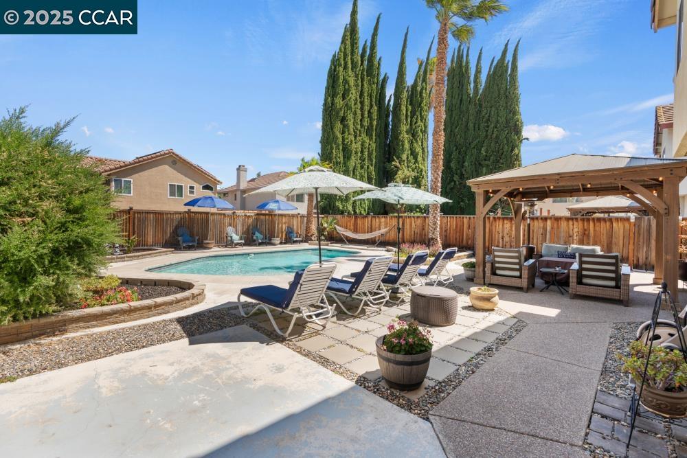 Detail Gallery Image 35 of 41 For 737 Hemmingway Ct, Tracy,  CA 95376 - 4 Beds | 2/1 Baths