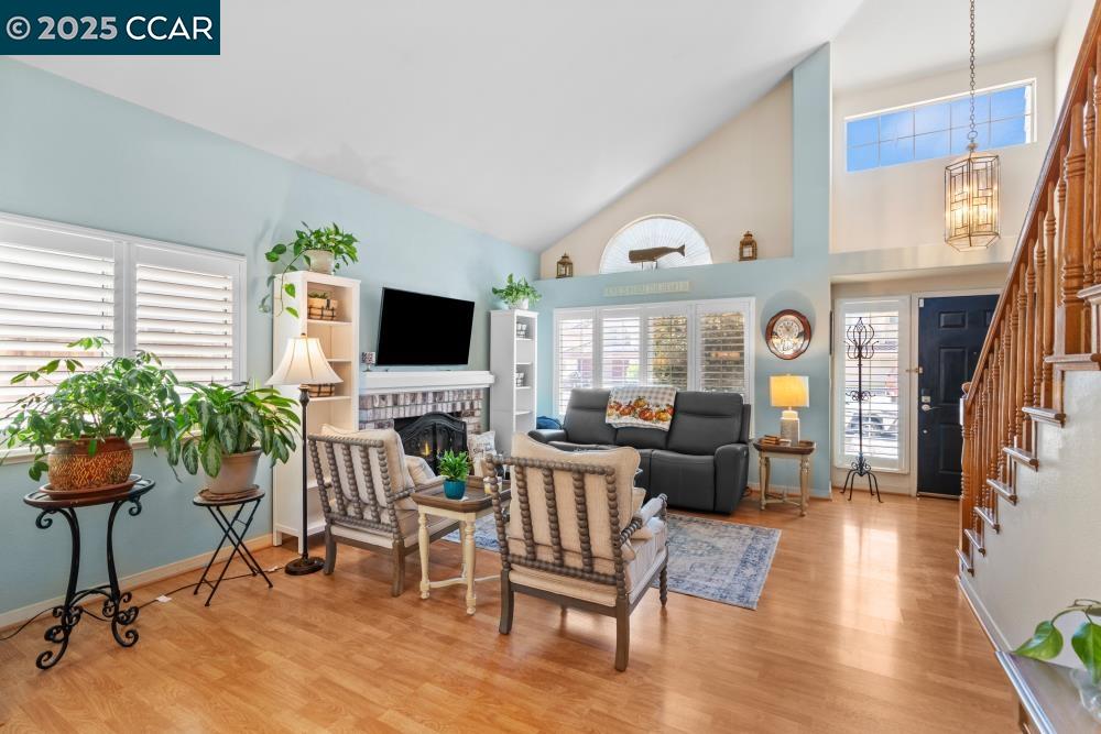 Detail Gallery Image 8 of 41 For 737 Hemmingway Ct, Tracy,  CA 95376 - 4 Beds | 2/1 Baths