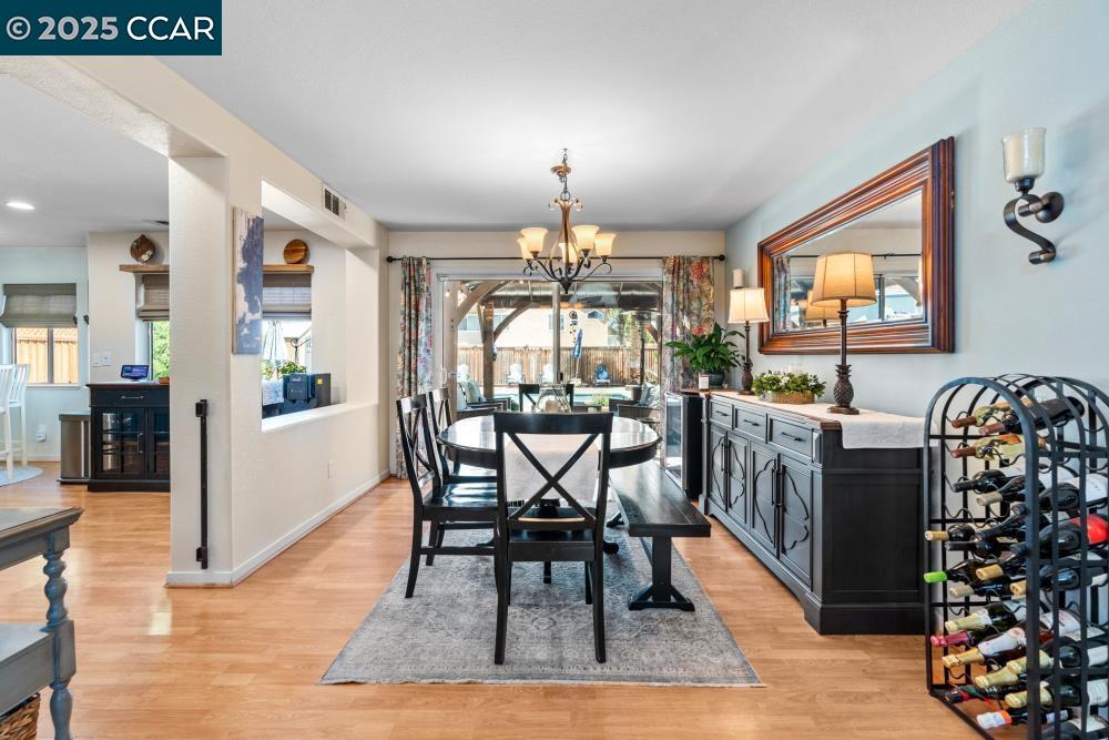 Detail Gallery Image 10 of 41 For 737 Hemmingway Ct, Tracy,  CA 95376 - 4 Beds | 2/1 Baths