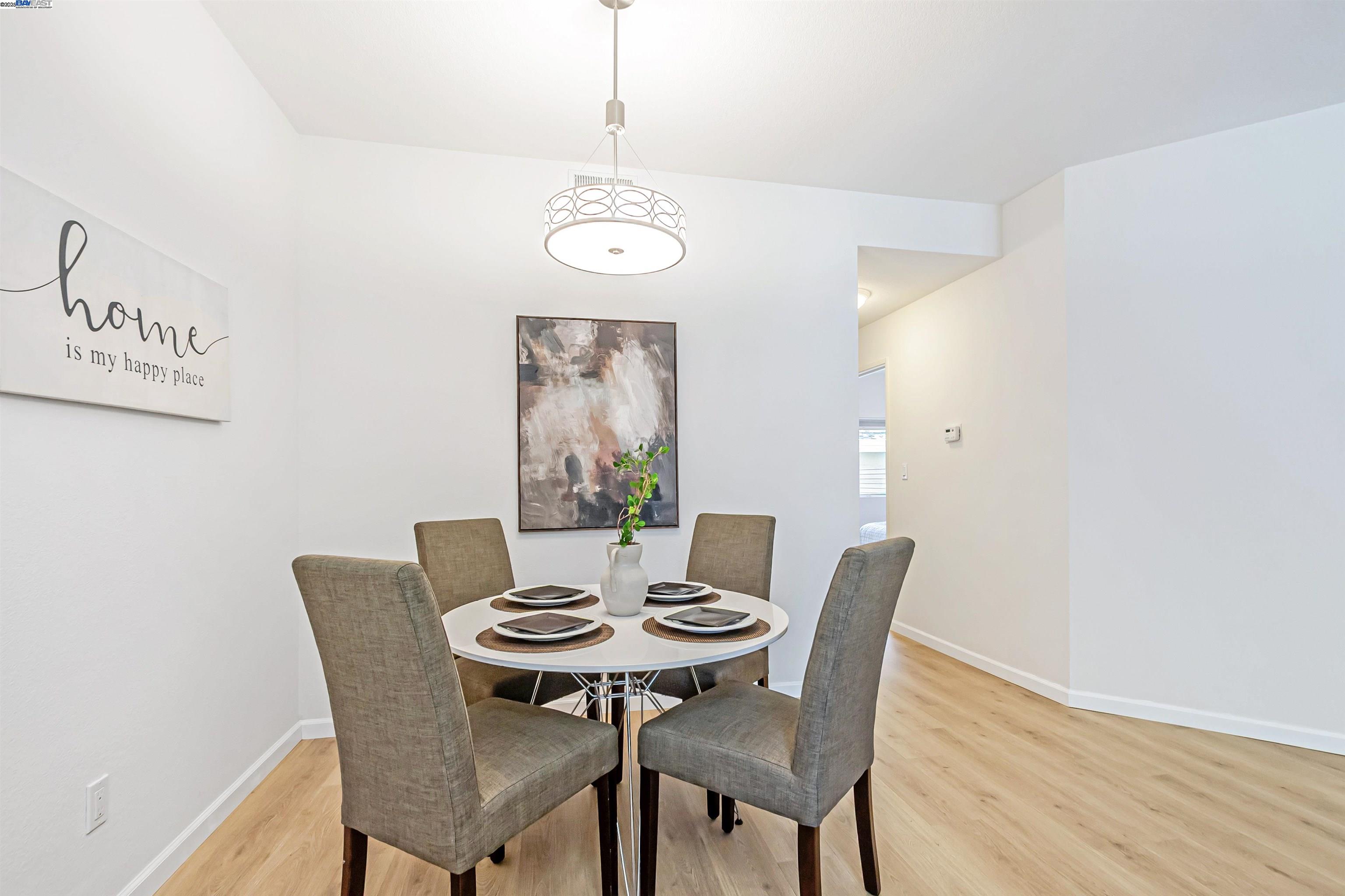 Detail Gallery Image 15 of 36 For 256 Shadow Run Dr, San Jose,  CA 95110 - 2 Beds | 2 Baths
