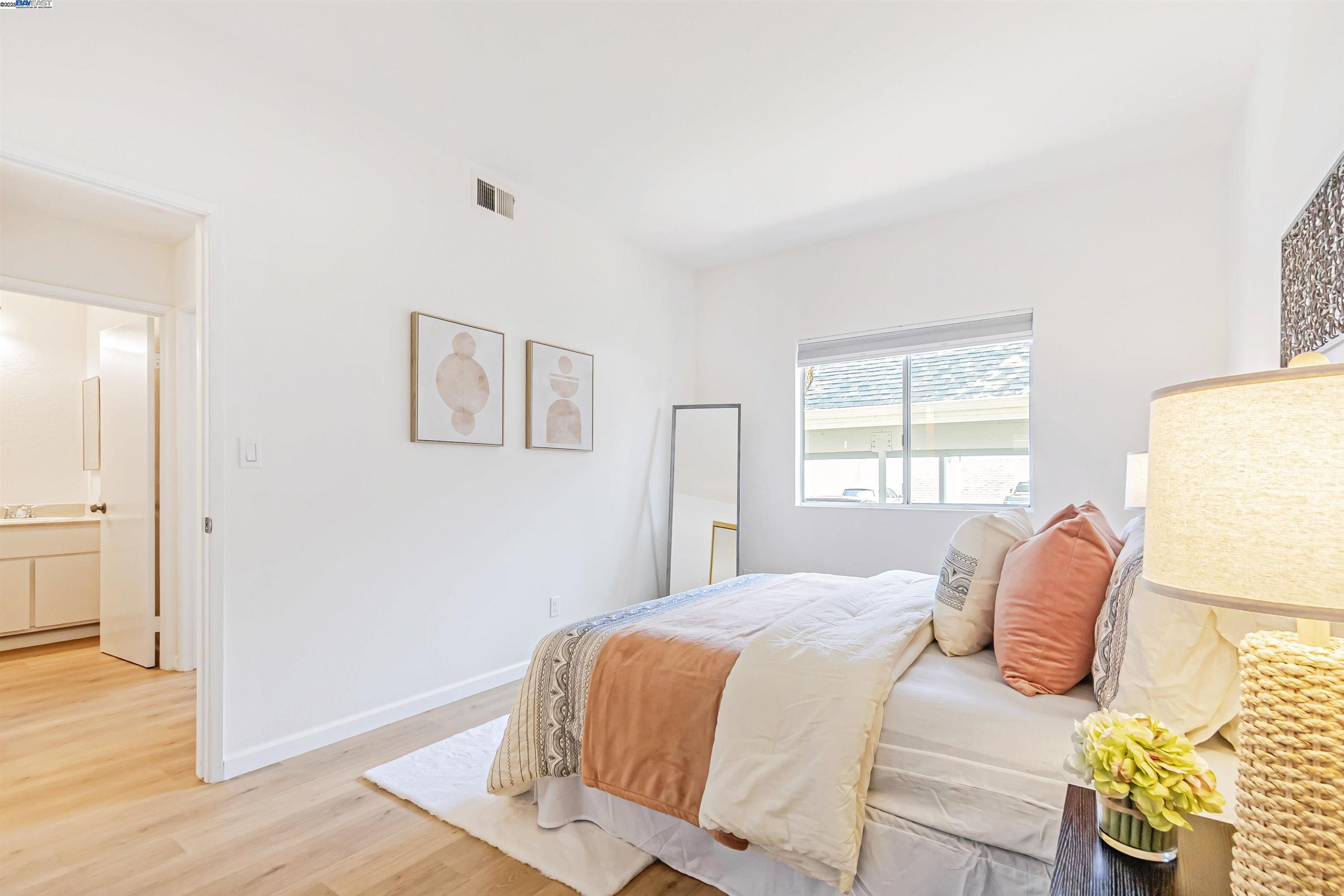 Detail Gallery Image 17 of 36 For 256 Shadow Run Dr, San Jose,  CA 95110 - 2 Beds | 2 Baths
