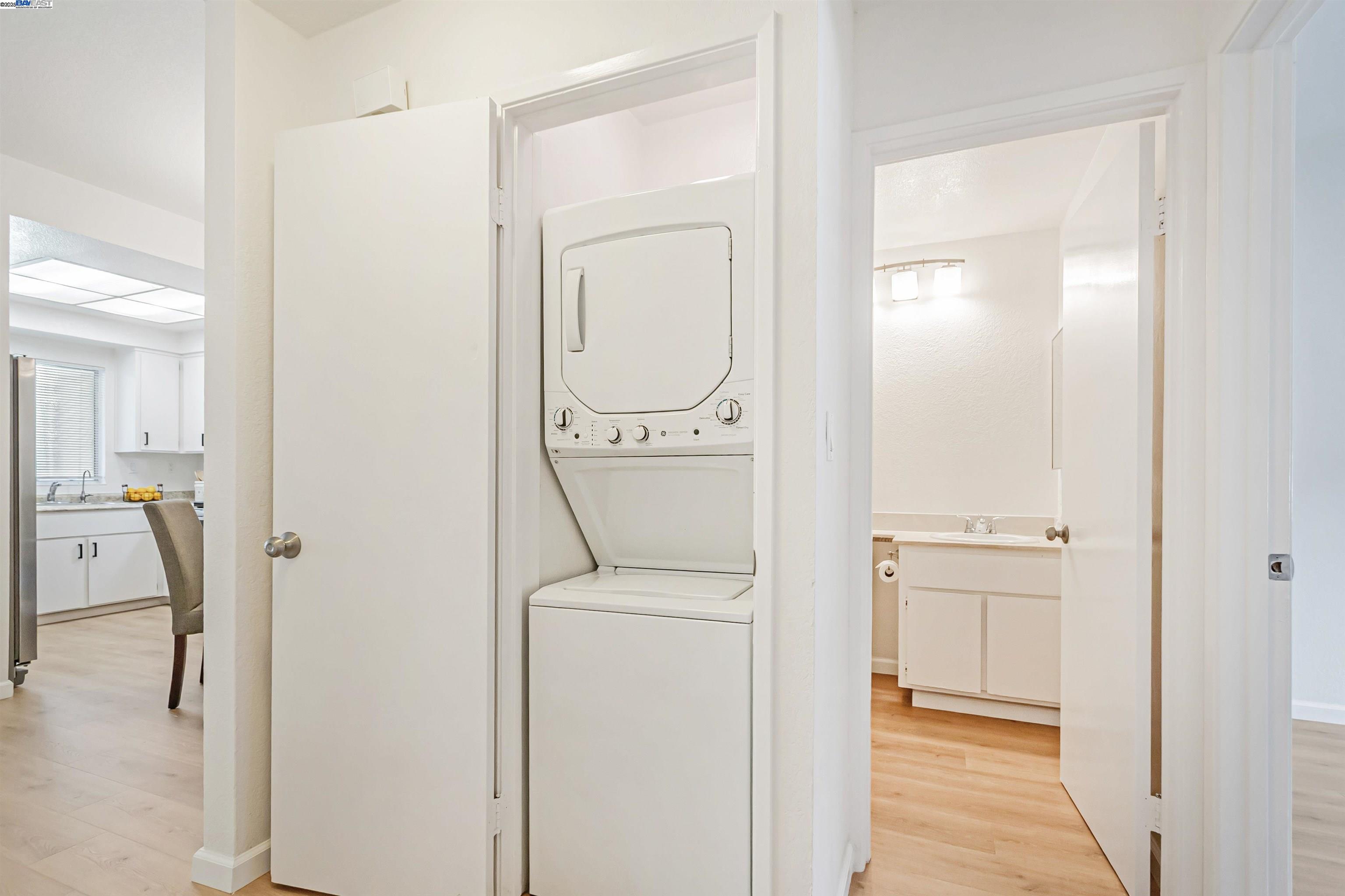 Detail Gallery Image 27 of 36 For 256 Shadow Run Dr, San Jose,  CA 95110 - 2 Beds | 2 Baths