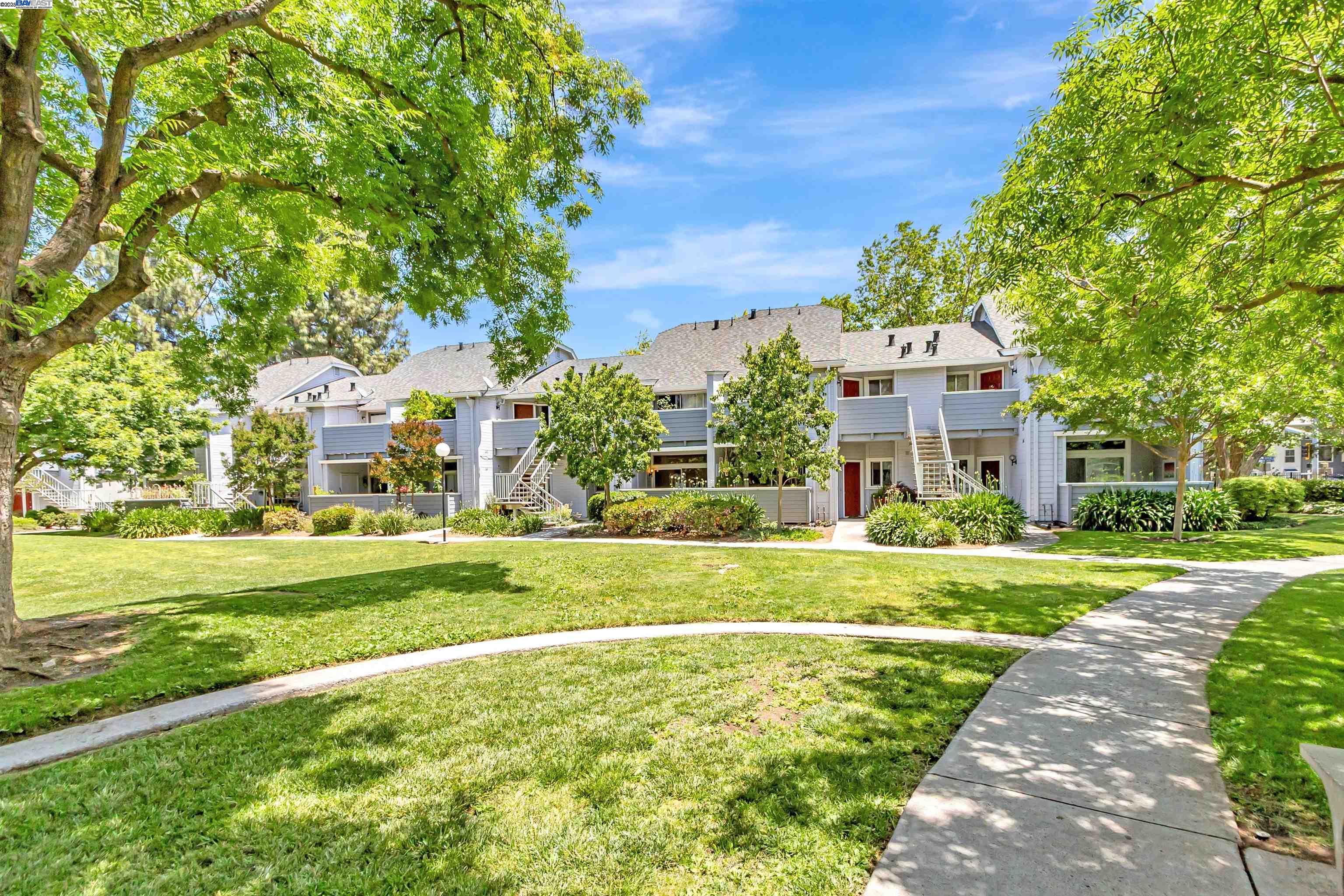 Detail Gallery Image 35 of 36 For 256 Shadow Run Dr, San Jose,  CA 95110 - 2 Beds | 2 Baths