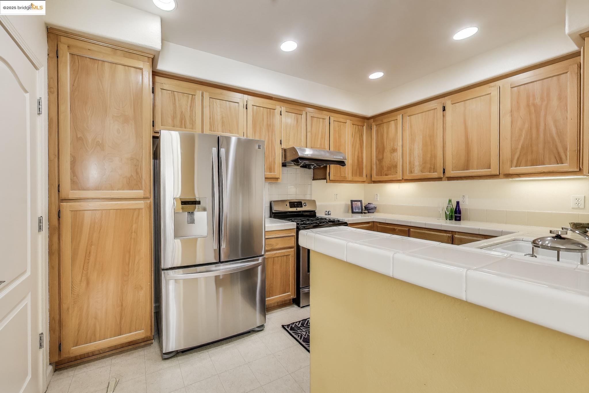 Photo #8: 41099488 Listing: Photo #8