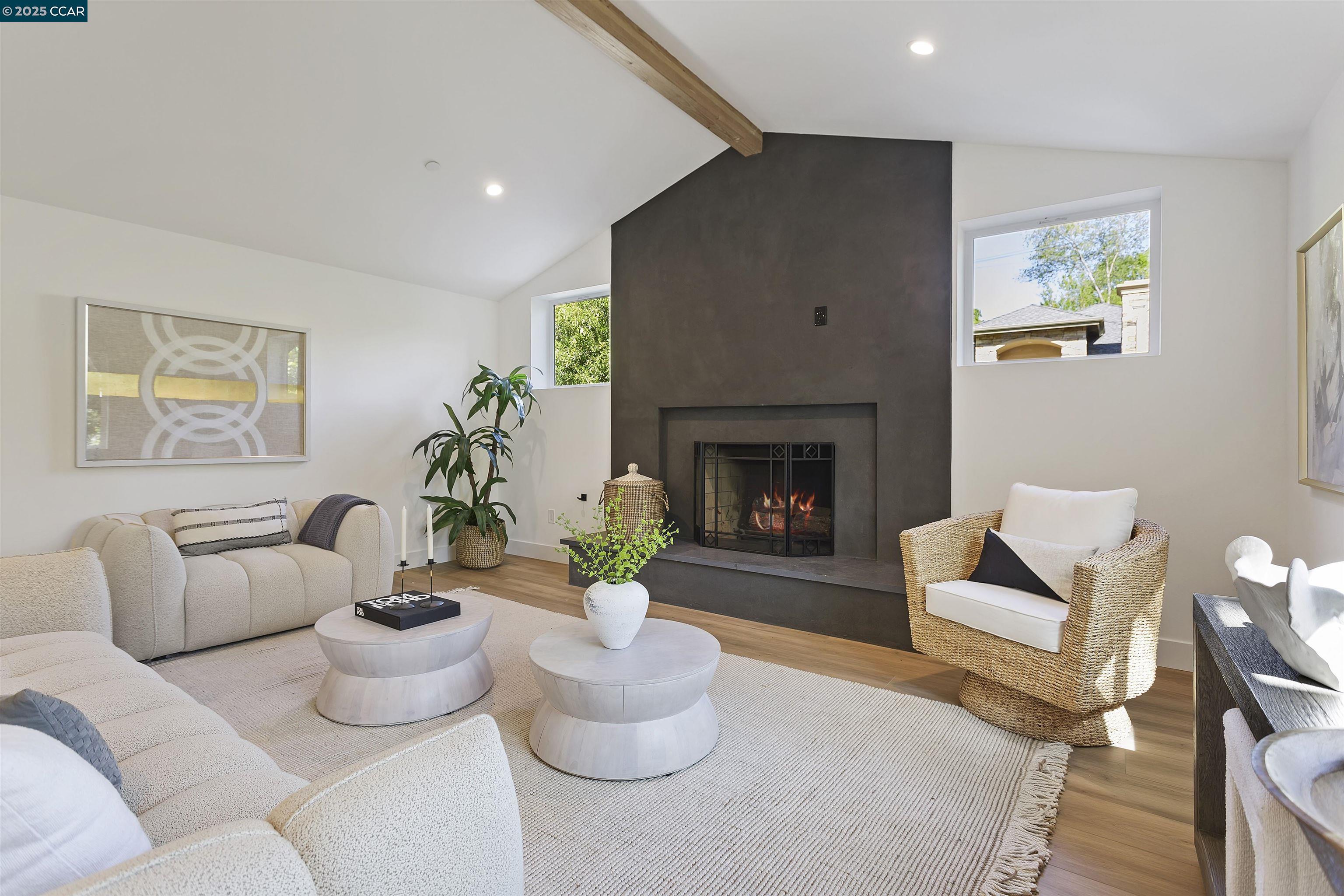 Detail Gallery Image 3 of 56 For 2559 Romley Ln, Alamo,  CA 94507 - 4 Beds | 3/2 Baths