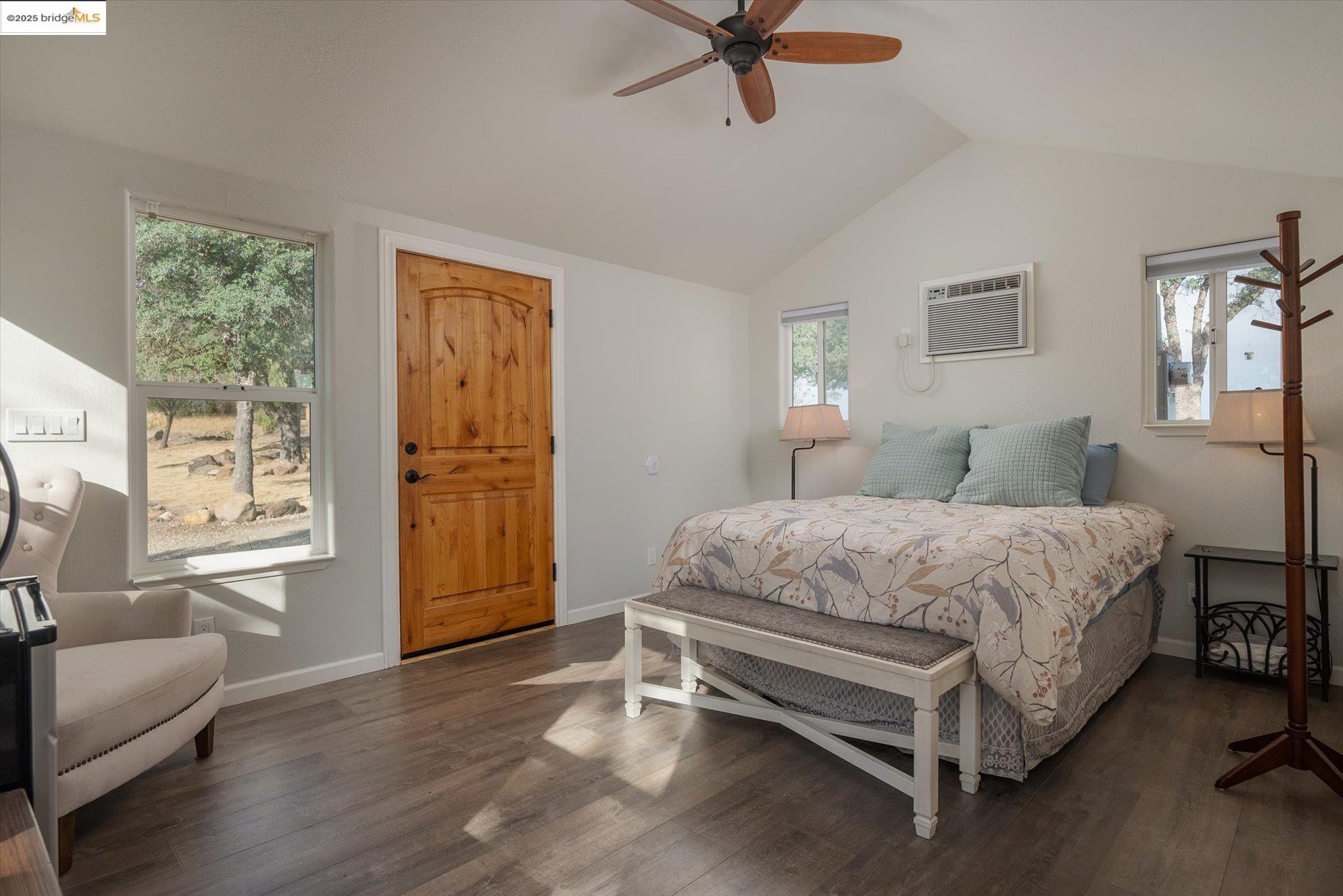 Detail Gallery Image 12 of 33 For 5535 Parrotts Ferry Road, Murphys,  CA 95251 - 1 Beds | 1 Baths