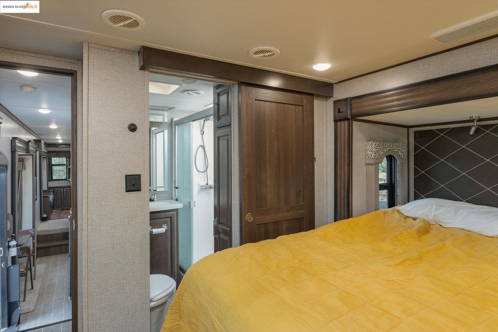 Detail Gallery Image 26 of 33 For 5535 Parrotts Ferry Road, Murphys,  CA 95251 - 1 Beds | 1 Baths